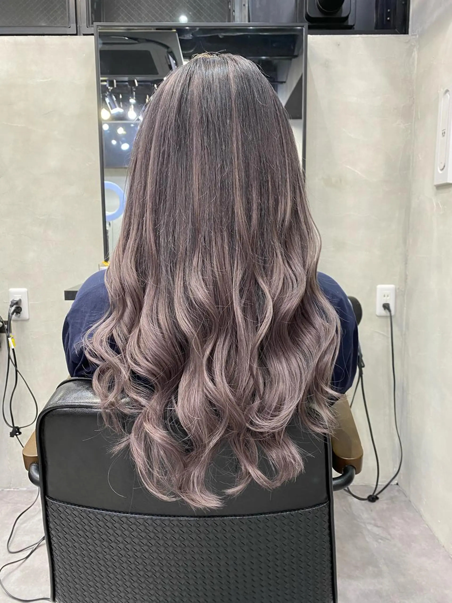 ロング カラー バレイヤージュ ブリーチ ケアブリーチ デザインカラー ダブルカラー 艶髪/縮毛矯正 特化　ヒトシのヘアスタイル