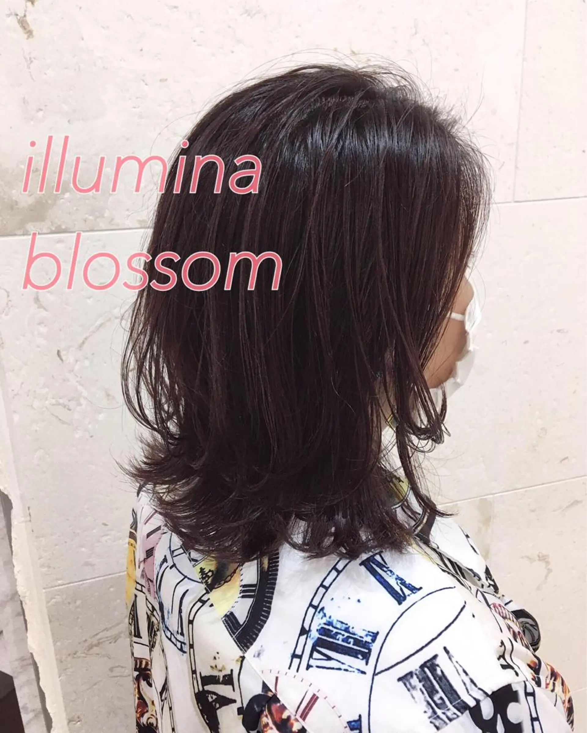 セミロング カラー イルミナカラー ピンクカラー レッドカラー レイヤーカット カット ヘアカラー トリートメント 斉藤 貴也のヘアスタイル