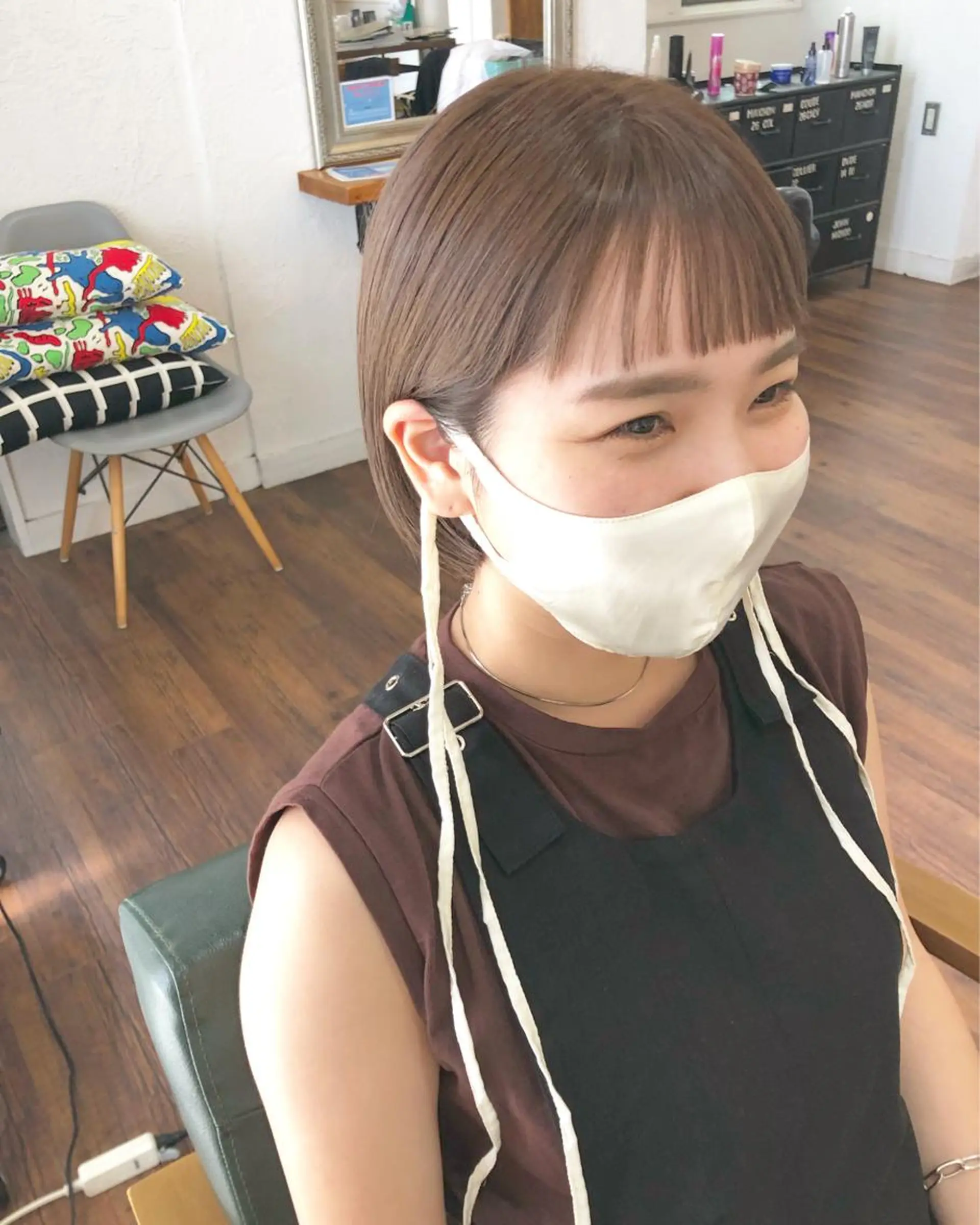 ショート カラー グレージュ ラベンダーカラー ラベンダーグレージュ ラベンダーグレー ボブ カット トリートメント 江原 彩華のヘアスタイル