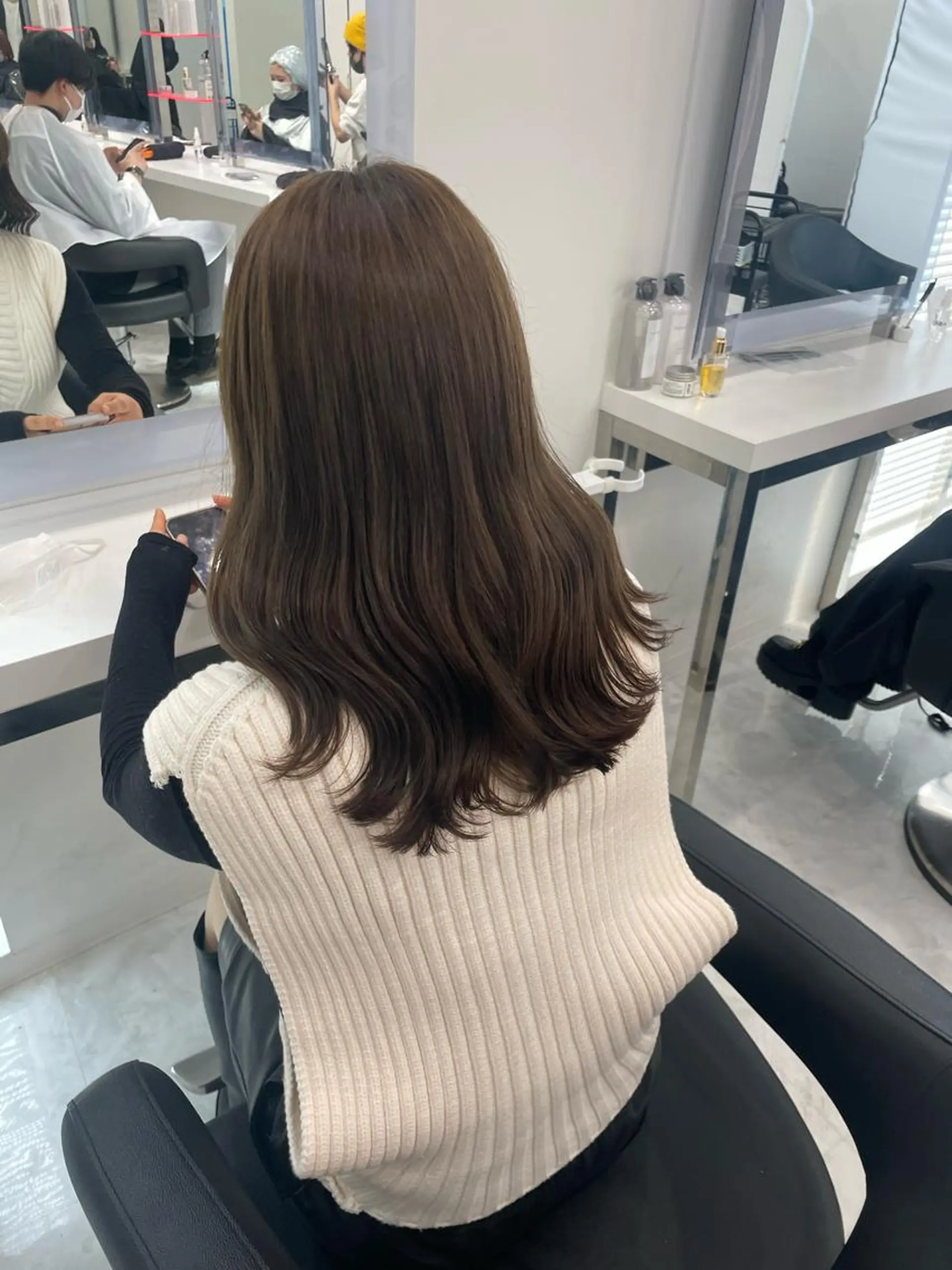 セミロング カラー ヘアアレンジ Ella所属・nana【艶髪】/ レイヤー/縮毛矯正のヘアスタイル