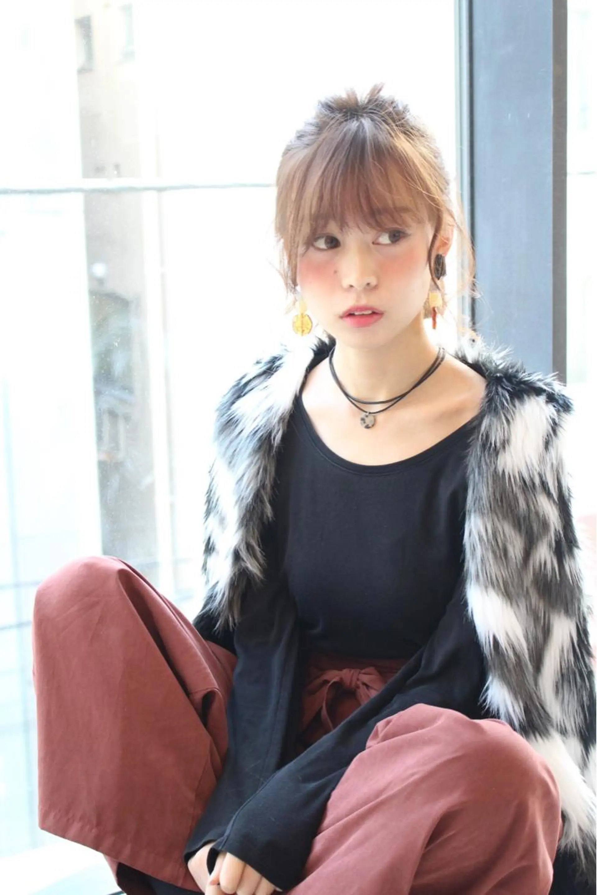 セミロング カラー ヘアアレンジ 加藤 綾華のヘアスタイル