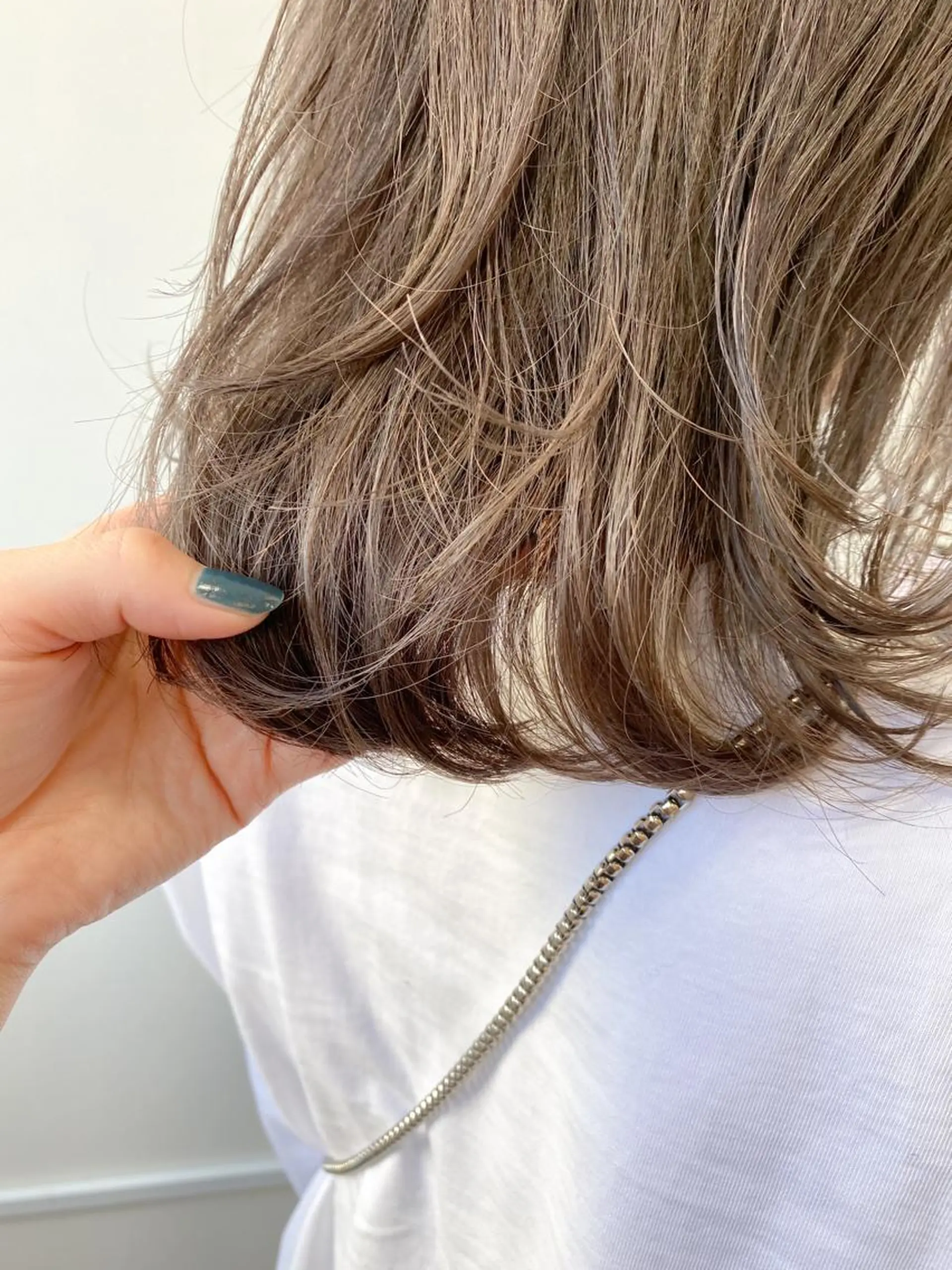 ミディアム カラー ブリーチ 透明感カラー グレージュ レイヤーカット fit stand /HIIRAGIのヘアスタイル