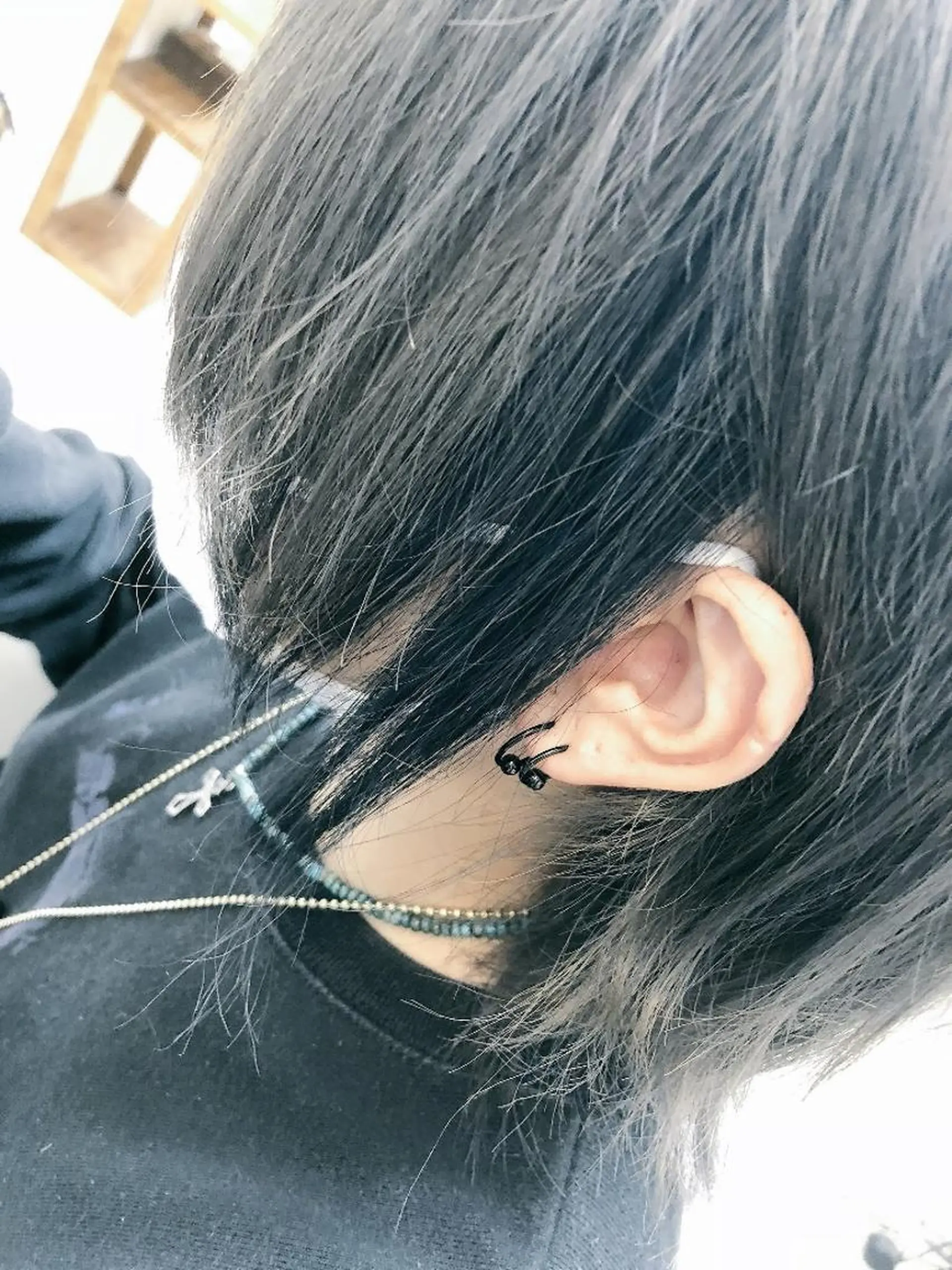 ショート カラー シルバー ヘアカラー トリートメント ブリーチカラー🌈 嘉名 真樹のヘアスタイル