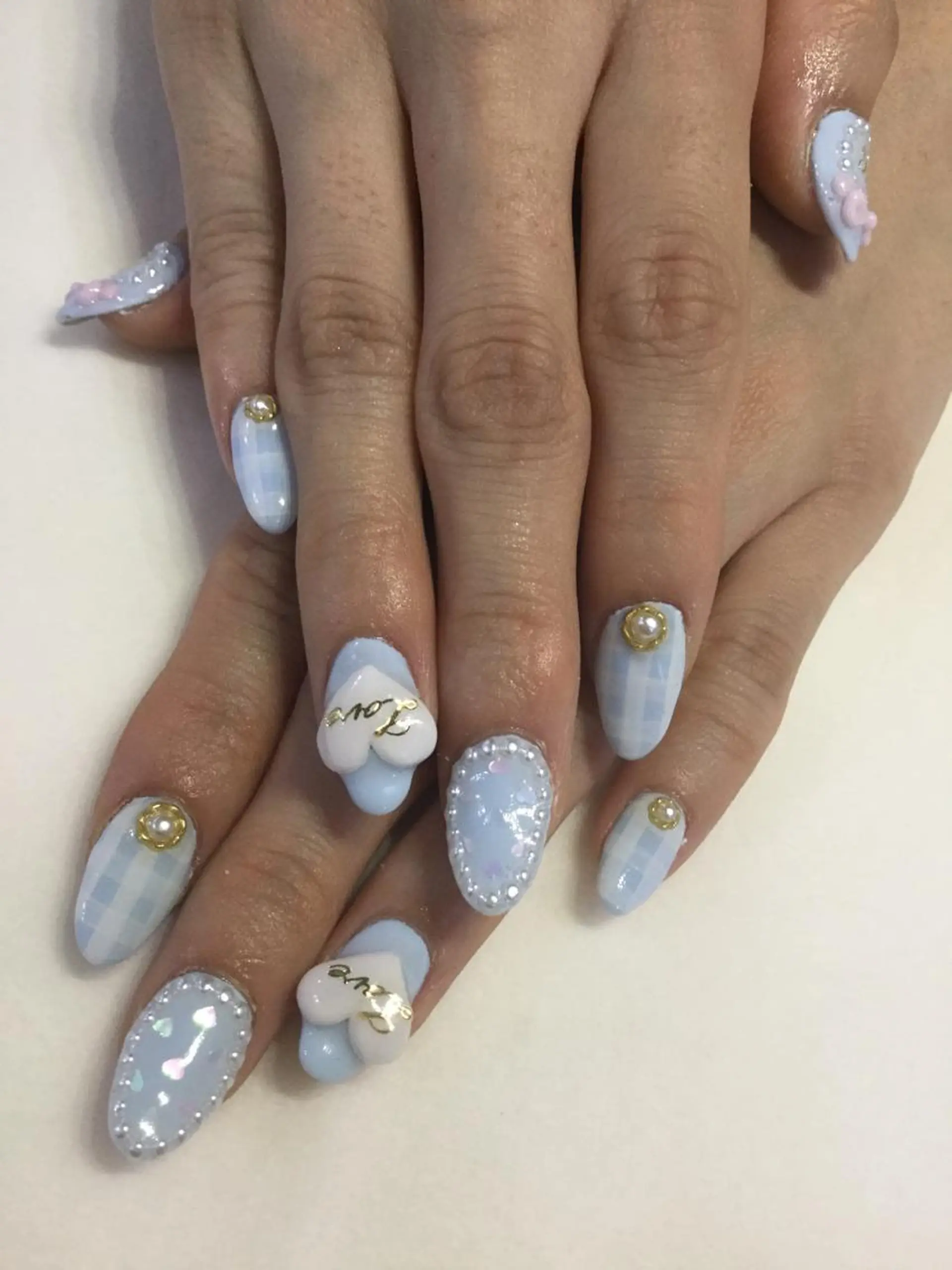 ネイル ハンドネイル 💎🐰 saki. m 🐰💎のネイルデザイン