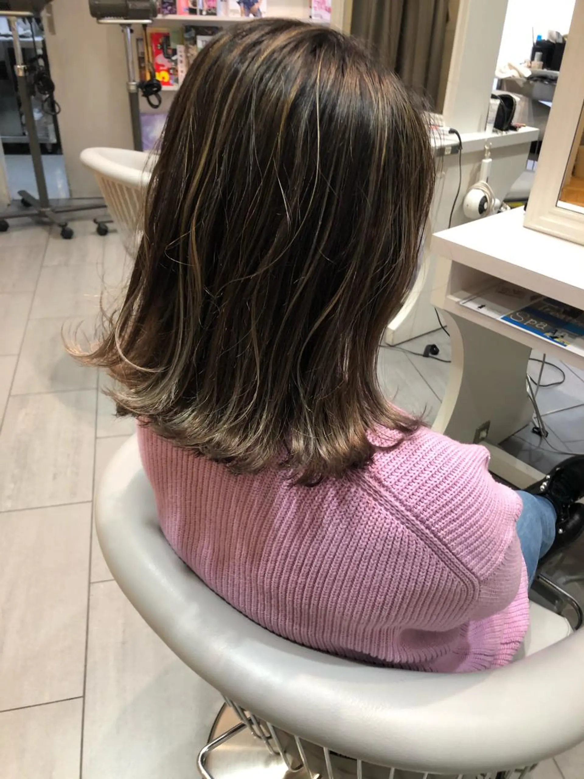 ミディアム FLAPPER所属・ハイトーンカラー /パーマ/亀井のヘアスタイル