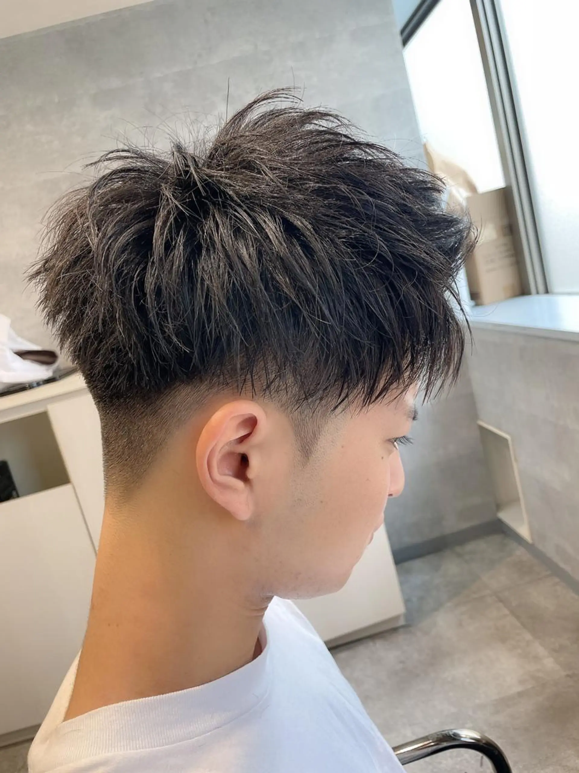 メンズ メンズハイライト メンズインナーカラー saho .のヘアスタイル