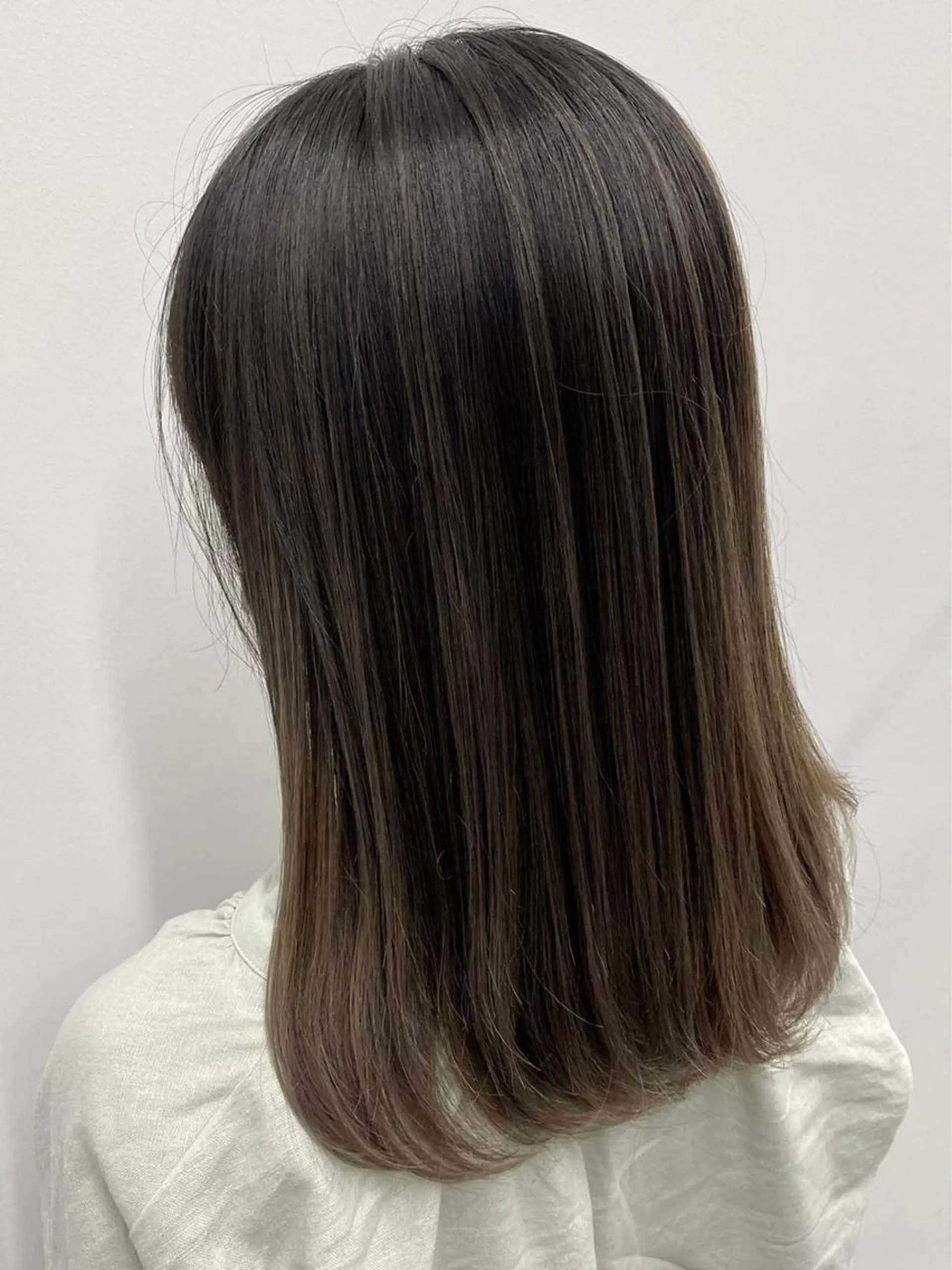 セミロング カットモデル/表参道 シオンのヘアスタイル