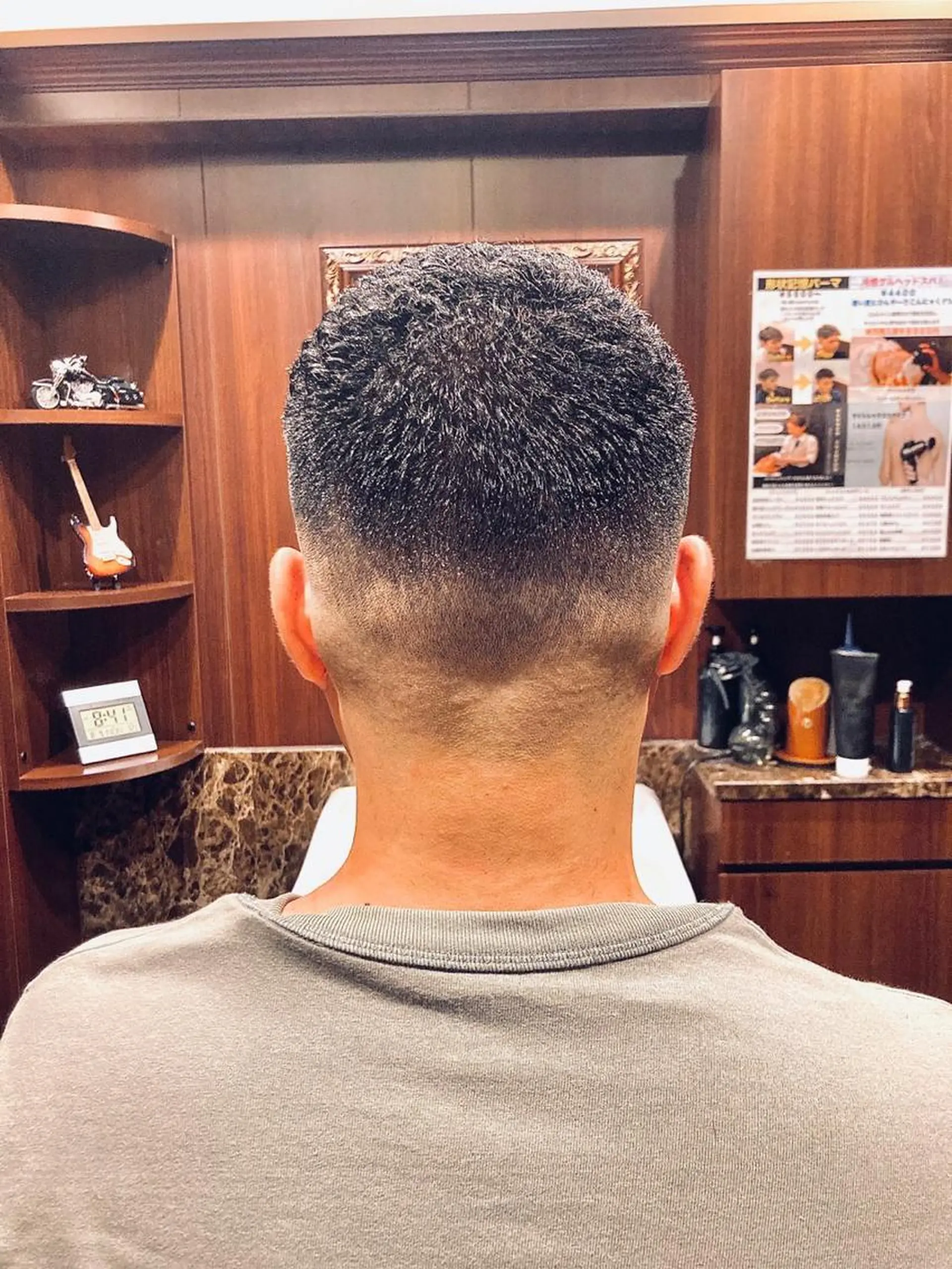 ショート PREMIUM BARBER 表参道店所属・ふくだ あやののヘアスタイル