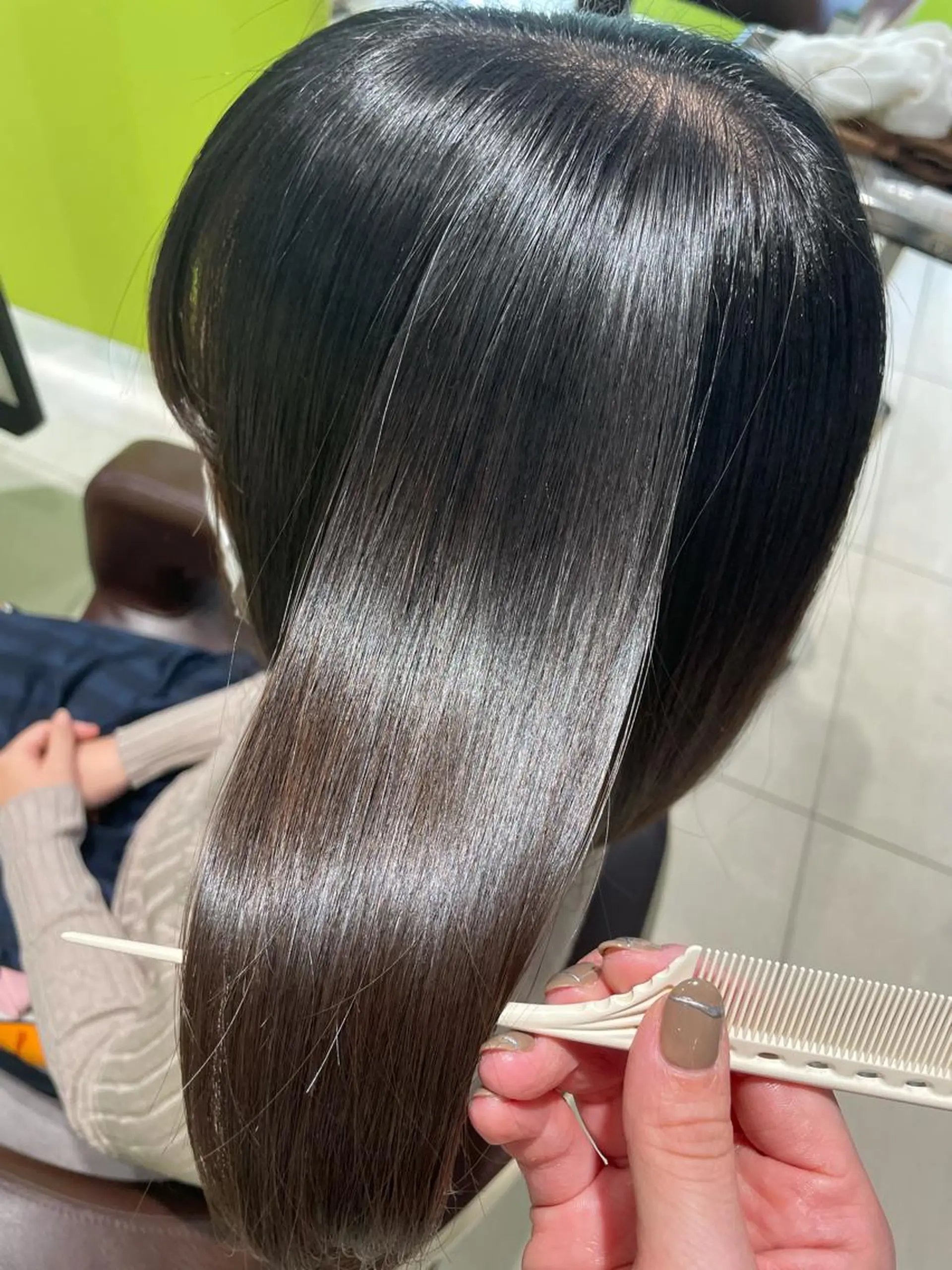 ミディアム トリートメント Ma ruのヘアスタイル