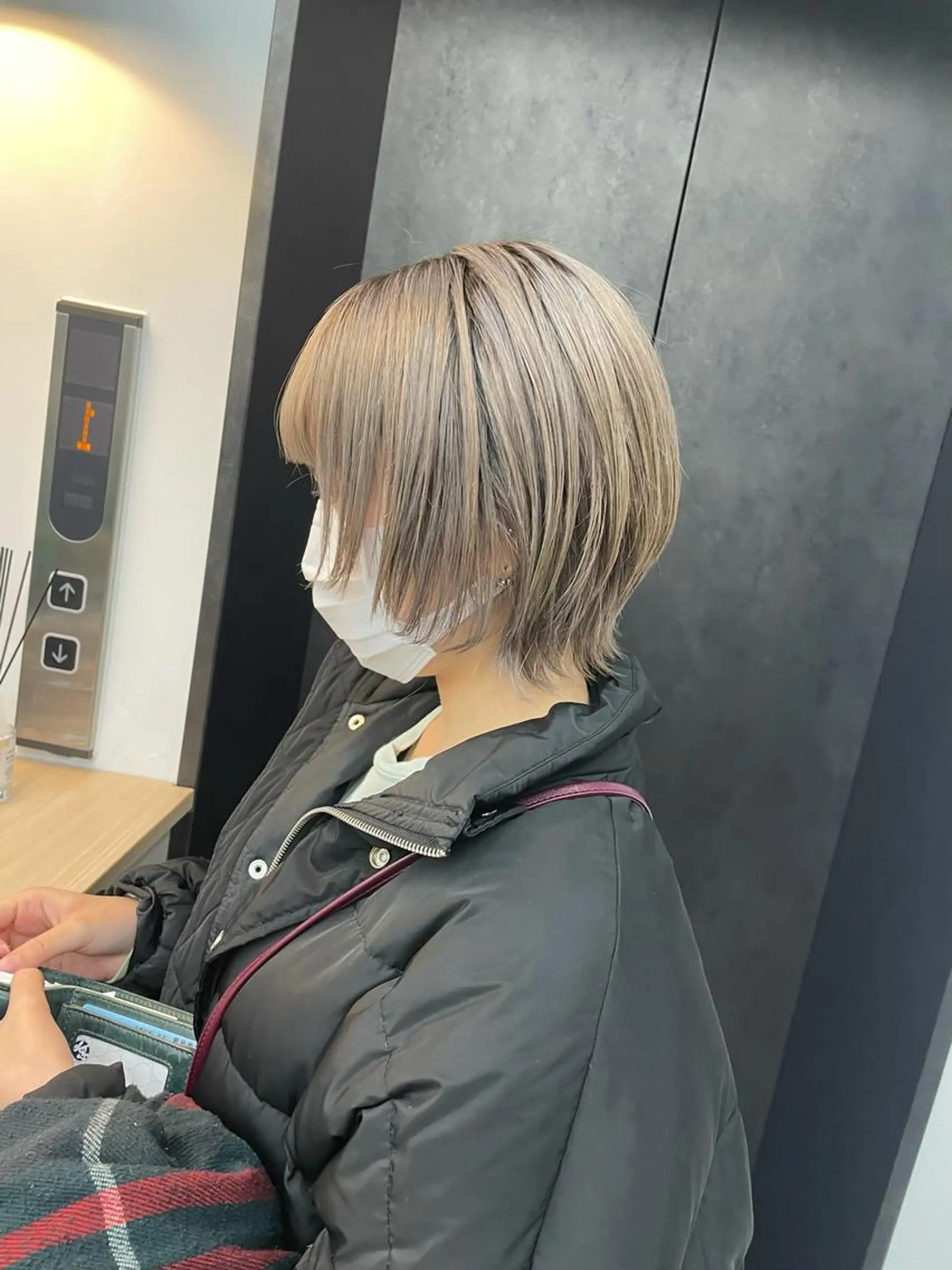 ショート カラー カット・ブリーチ TAIGAのヘアスタイル