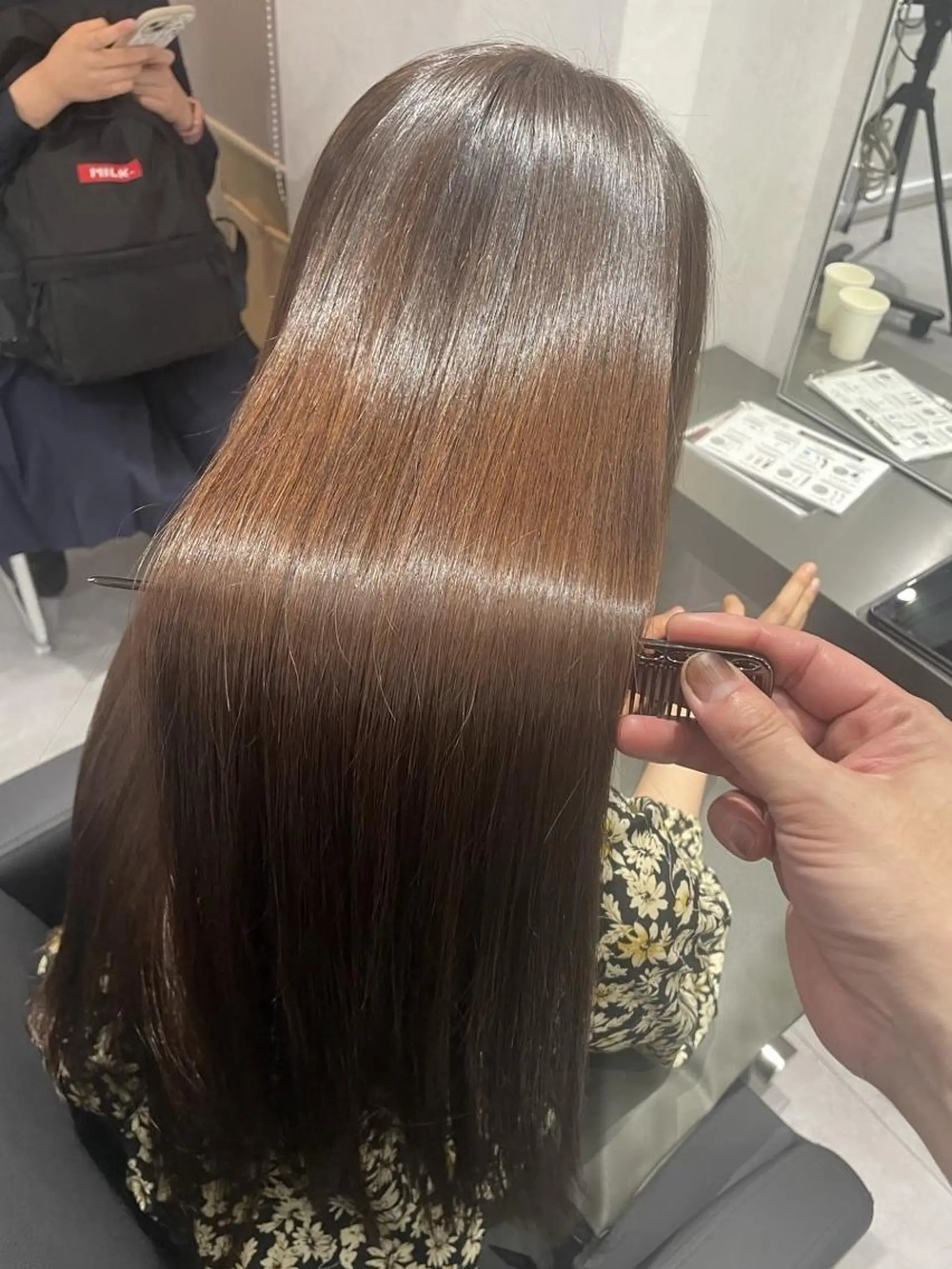 ロング シアーブラウン 髪質改善 似合わせカット 縮毛矯正 トリートメント カット ヘアカラー 縮毛矯正 N° jemica 札幌のヘアスタイル