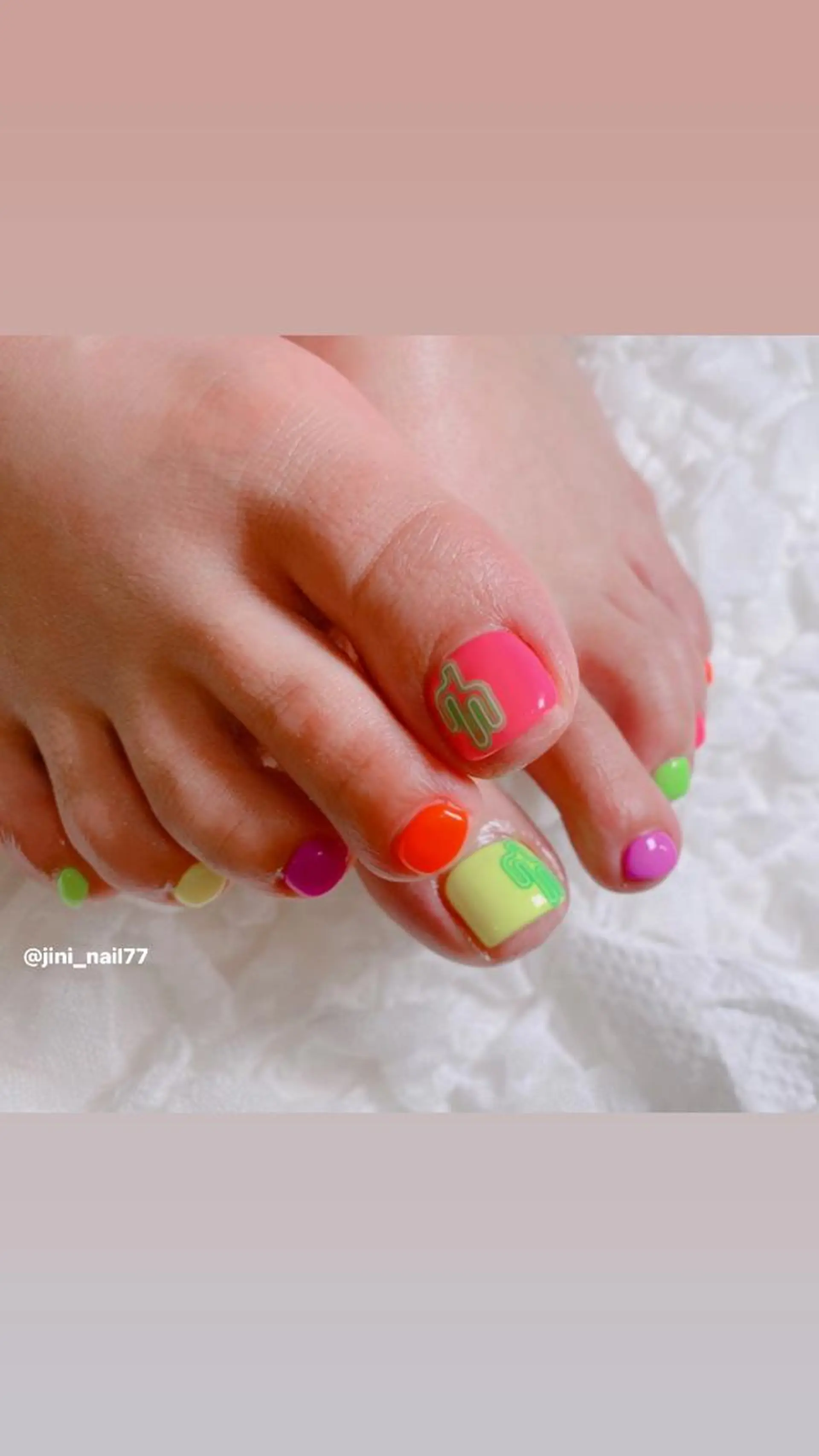 ネイル JINI NAIL所属・ジニ ネイルのネイルデザイン