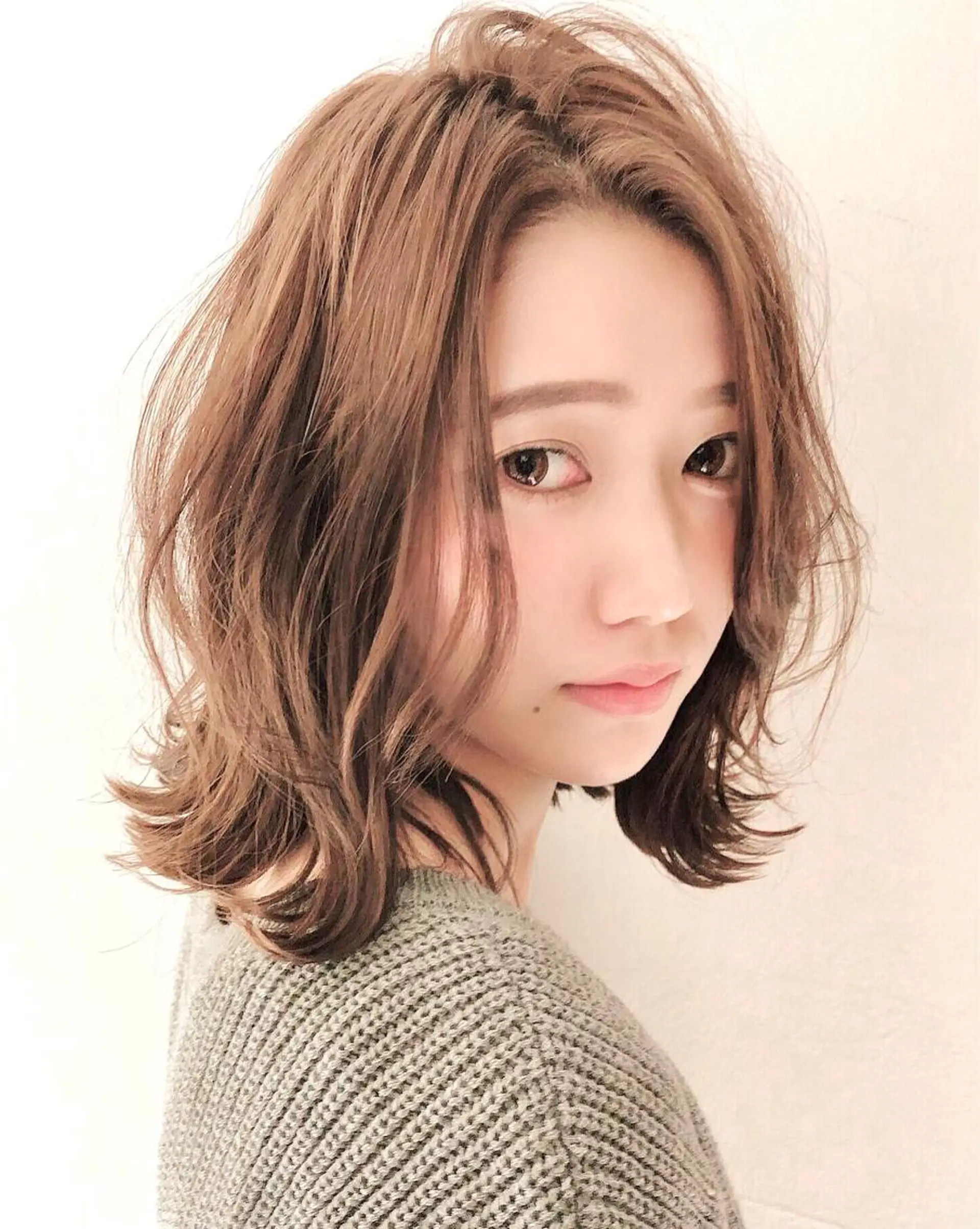 ミディアム ブリーチ/髪質改善 NYNY大久保のヘアスタイル