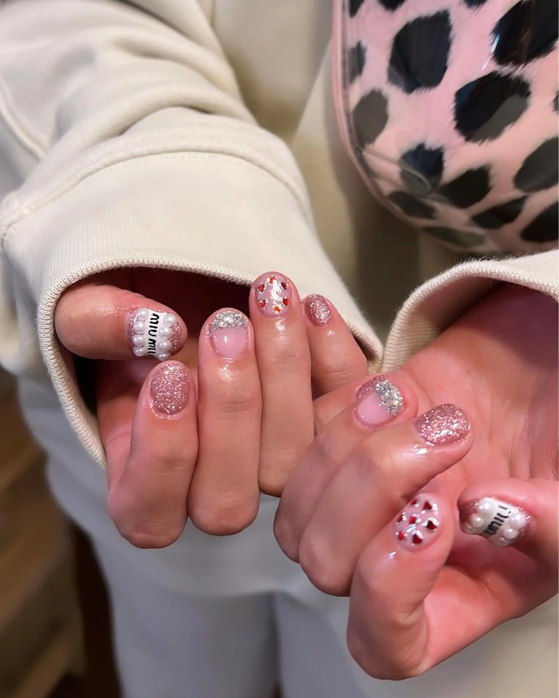 ネイル ハンドネイル フットネイル ハンドケア Nes.Nail所属・Miyagi Asamiのネイルデザイン