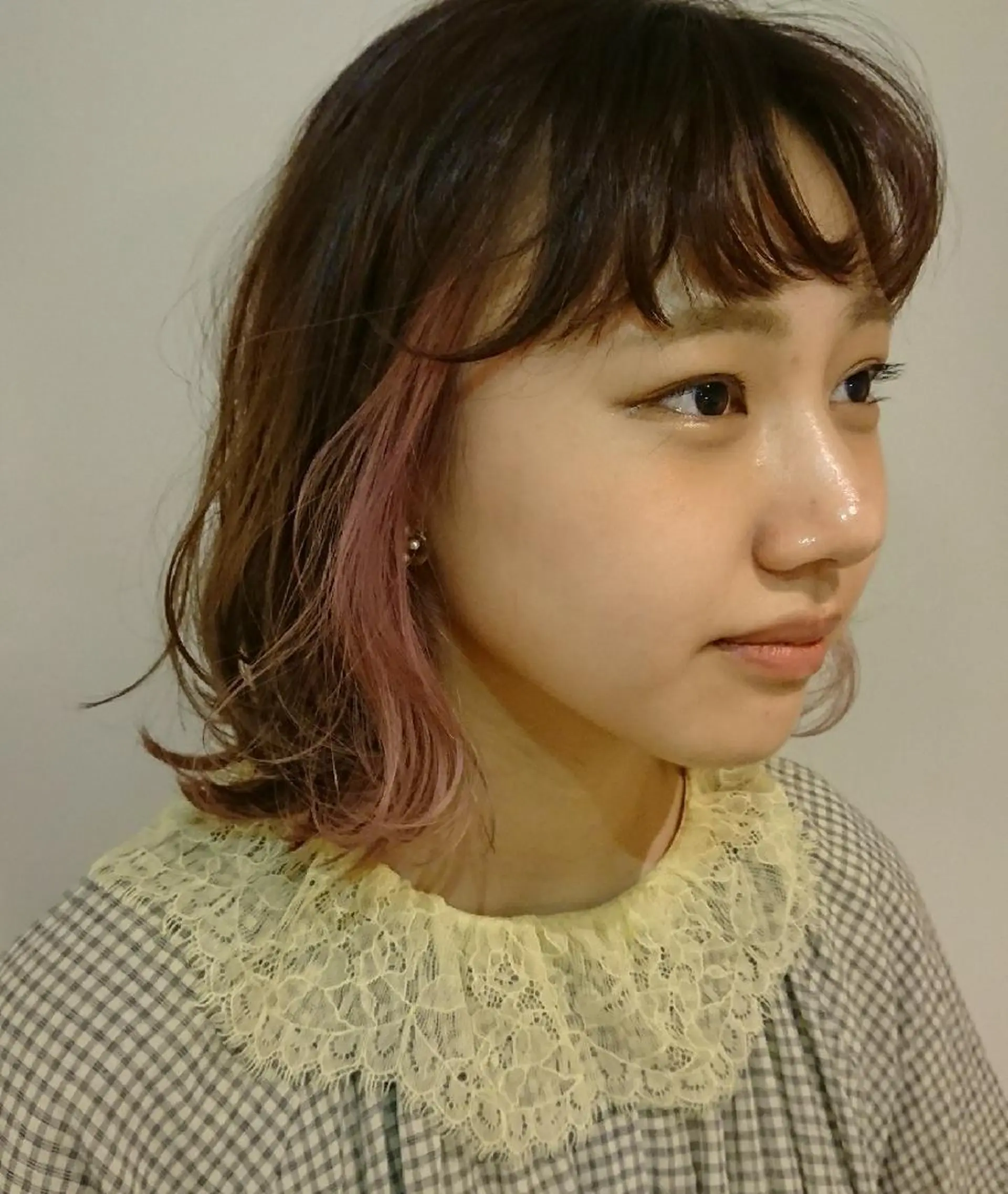 ミディアム カラー ブラウンカラー インナーカラー ナチュラルブラウン ピンクカラー coii コイ【原宿/表参道】のヘアスタイル