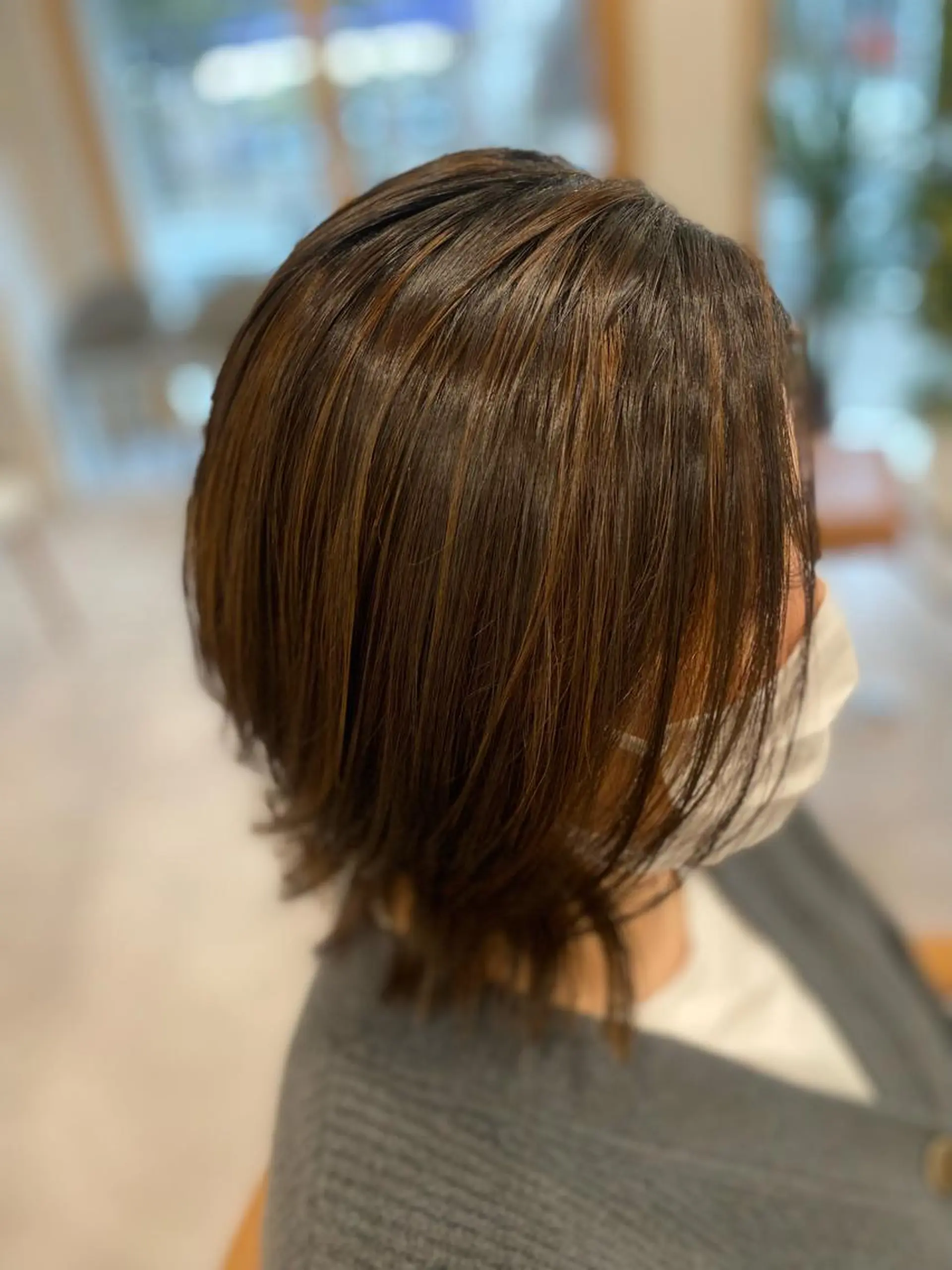 ミディアム ハイライト カット ヘアカラー 仲矢 あゆ美のヘアスタイル