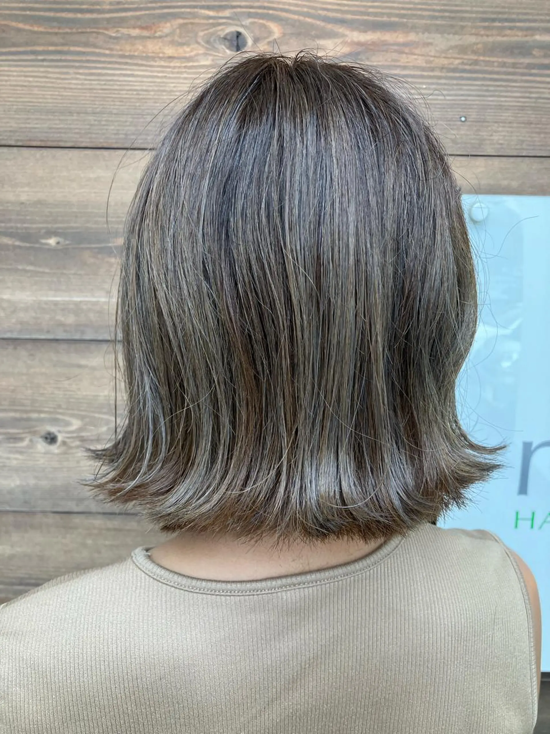 ショート ハイライト カット ヘアカラー トリートメント 鈴木 香哉子のヘアスタイル