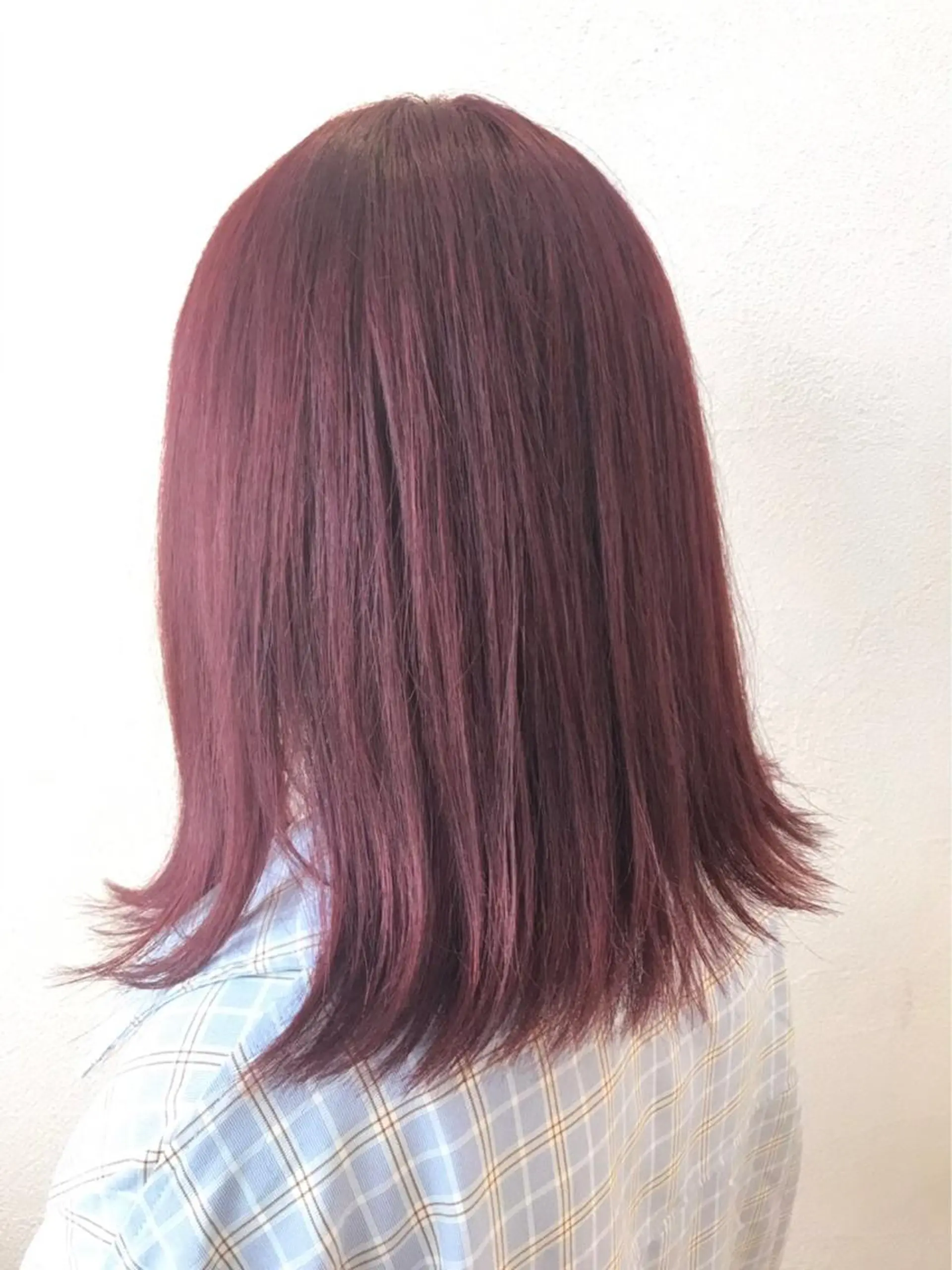 ミディアム カラー ブリーチ ラベンダーカラー レッドカラー Neolive Cava 相模大野店所属・sola: neoliveのヘアスタイル