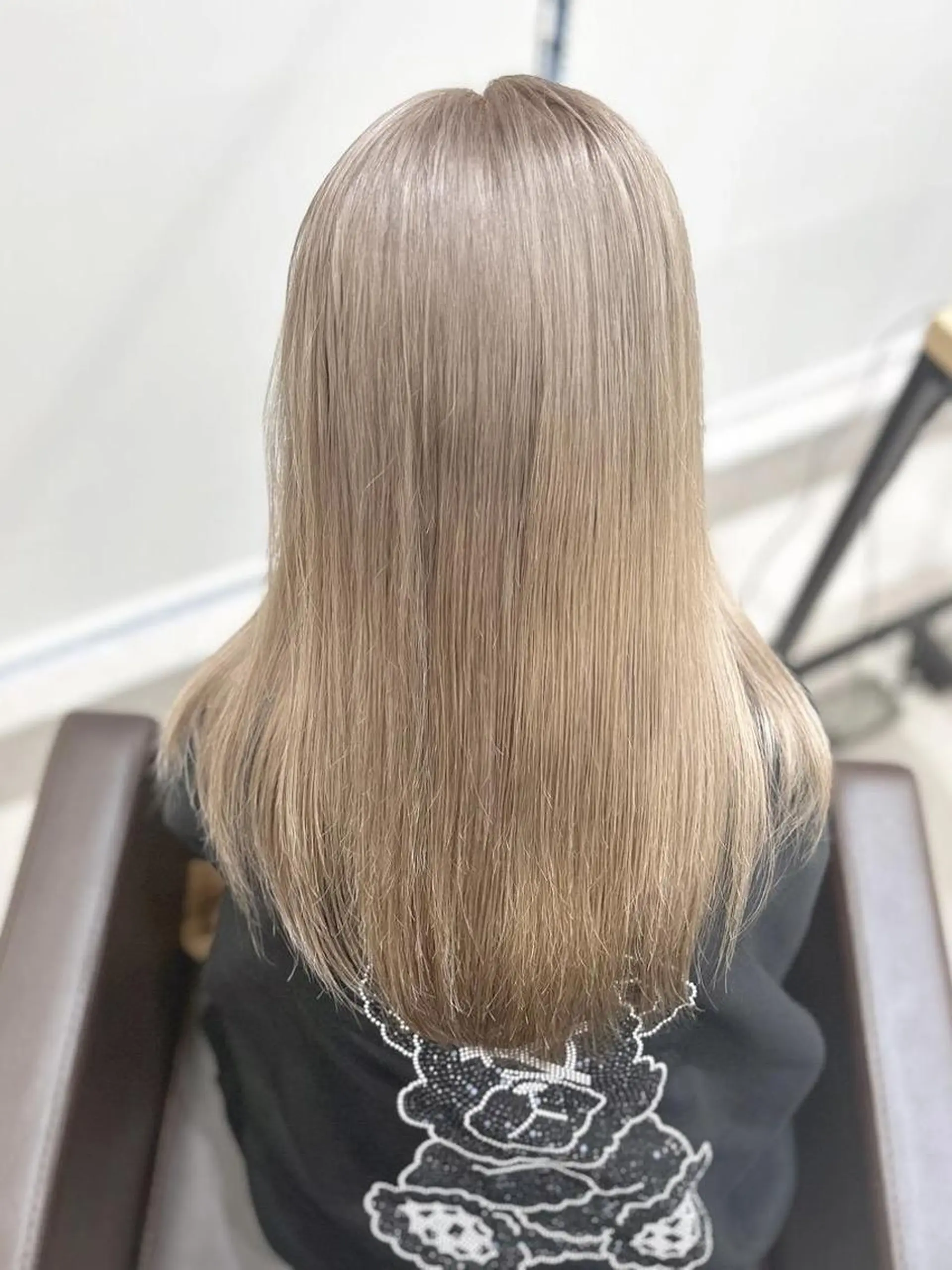 セミロング カラー ✨【公式】 juhl.横浜✨のヘアスタイル