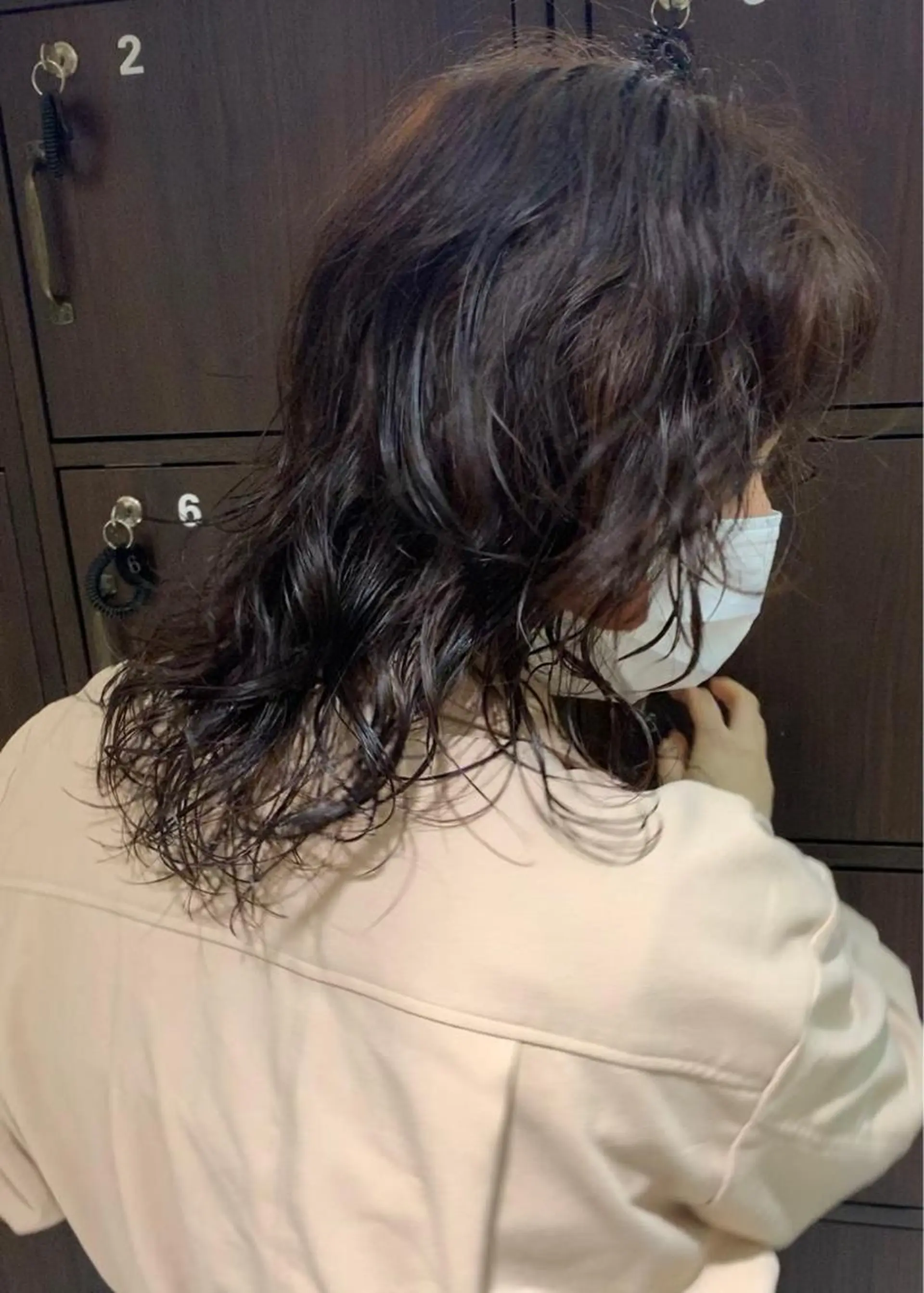 ミディアム 古沢 新のヘアスタイル
