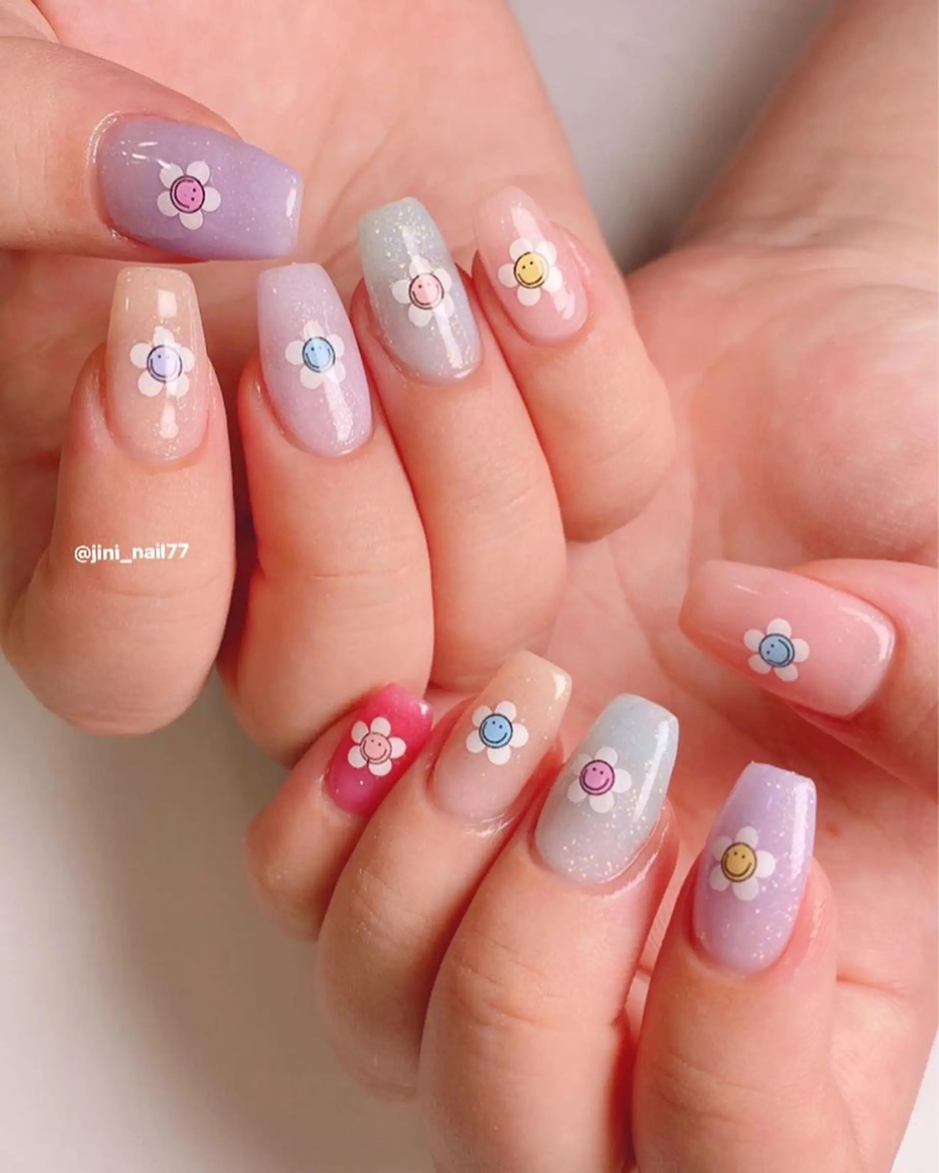 ネイル JINI NAIL所属・ジニ ネイルのネイルデザイン