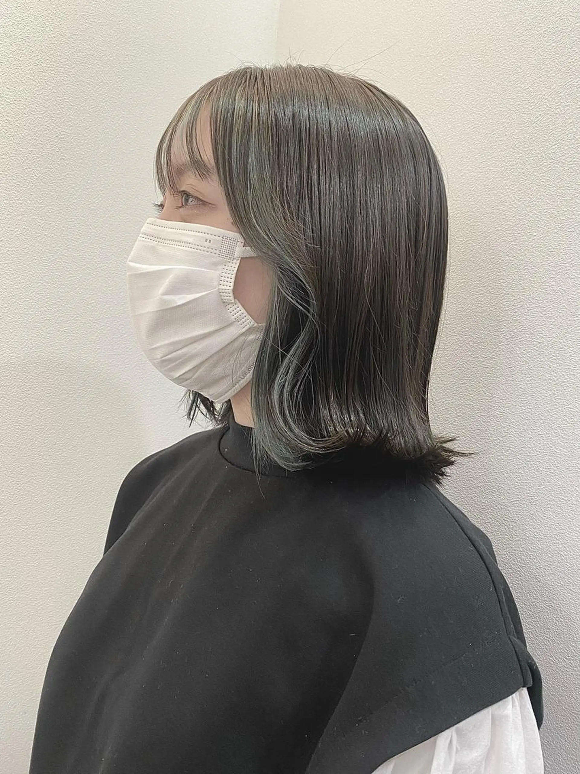 セミロング カラー ✨くびれスタイル✨️ 戸嶋穂乃香のヘアスタイル