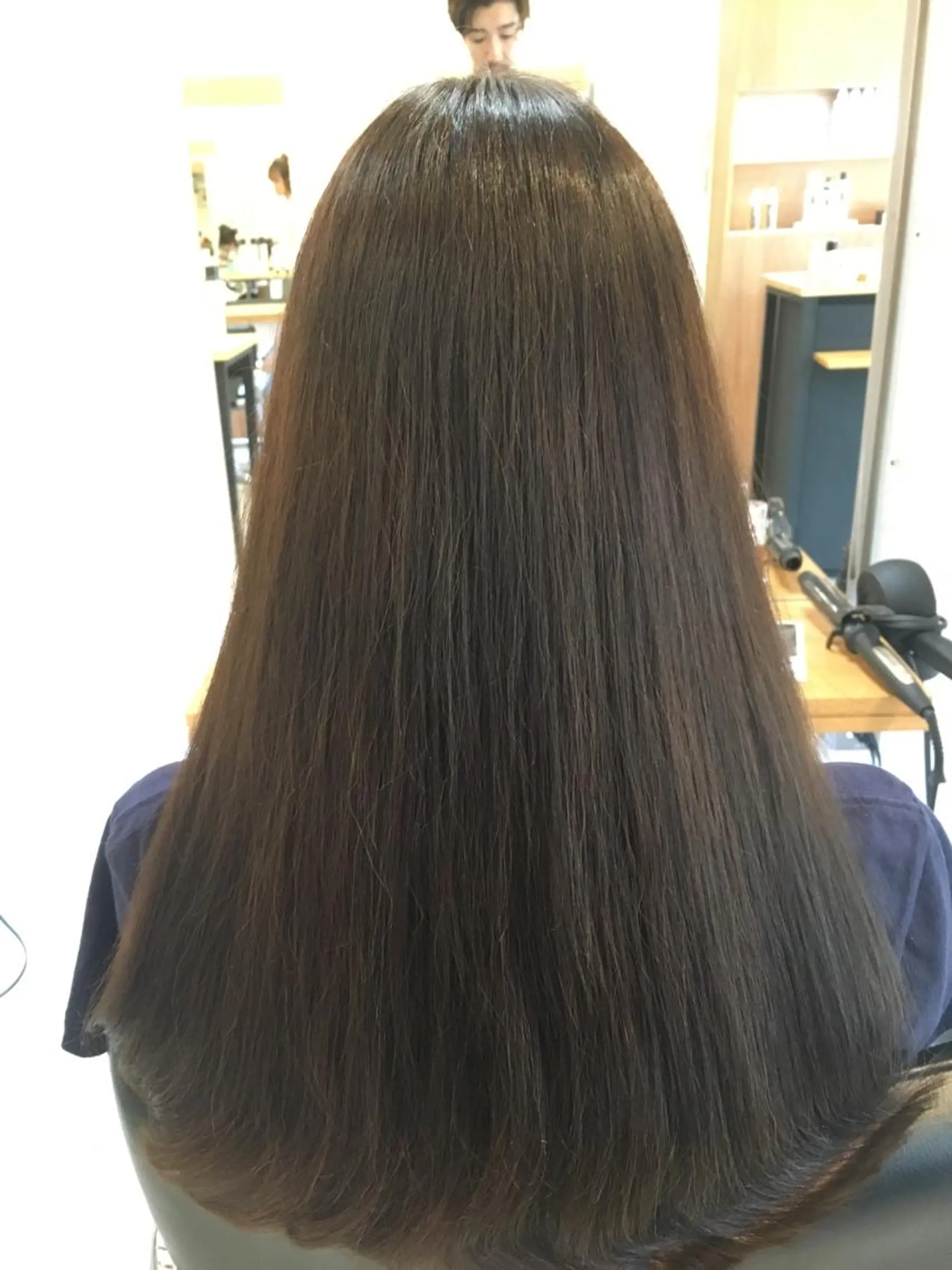 ロング カラー アッシュ ベージュカラー フォギーベージュ ミント 髪質改善 メンズ眉毛ITSUK Iメンズ専門　新宿の眉毛・アイブロウイメージ