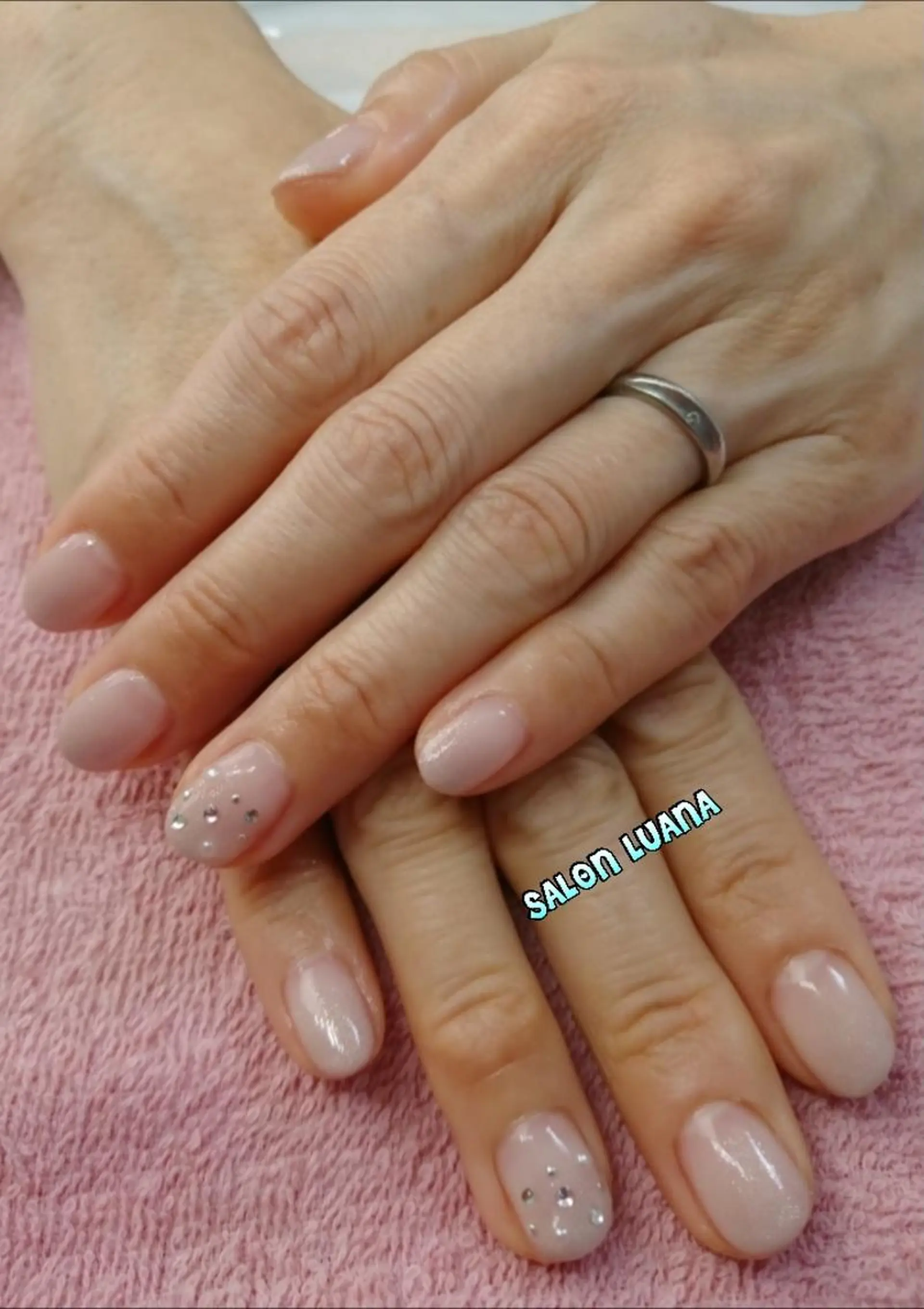 ネイル LUANA  TAKAHASHIのネイルデザイン