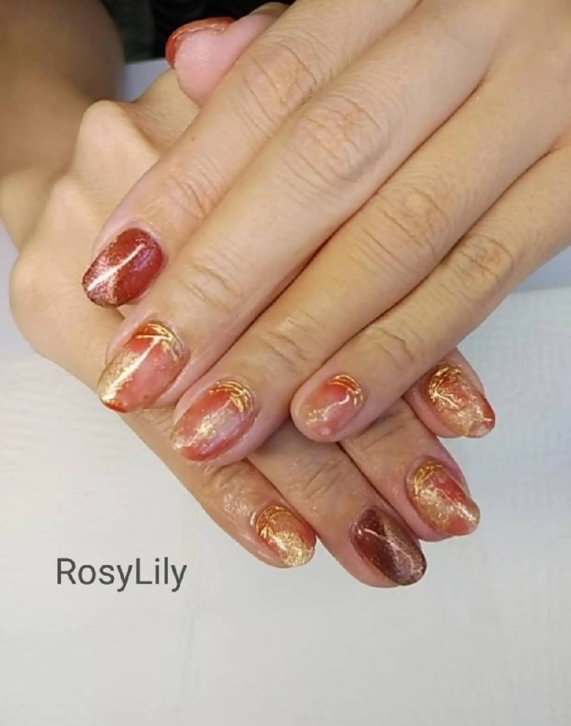 ネイル ミラーネイル 持ち込み ニュアンスネイル プライベートサロン RosyLily所属・プライベートサロン Rosy Lilyのネイルデザイン