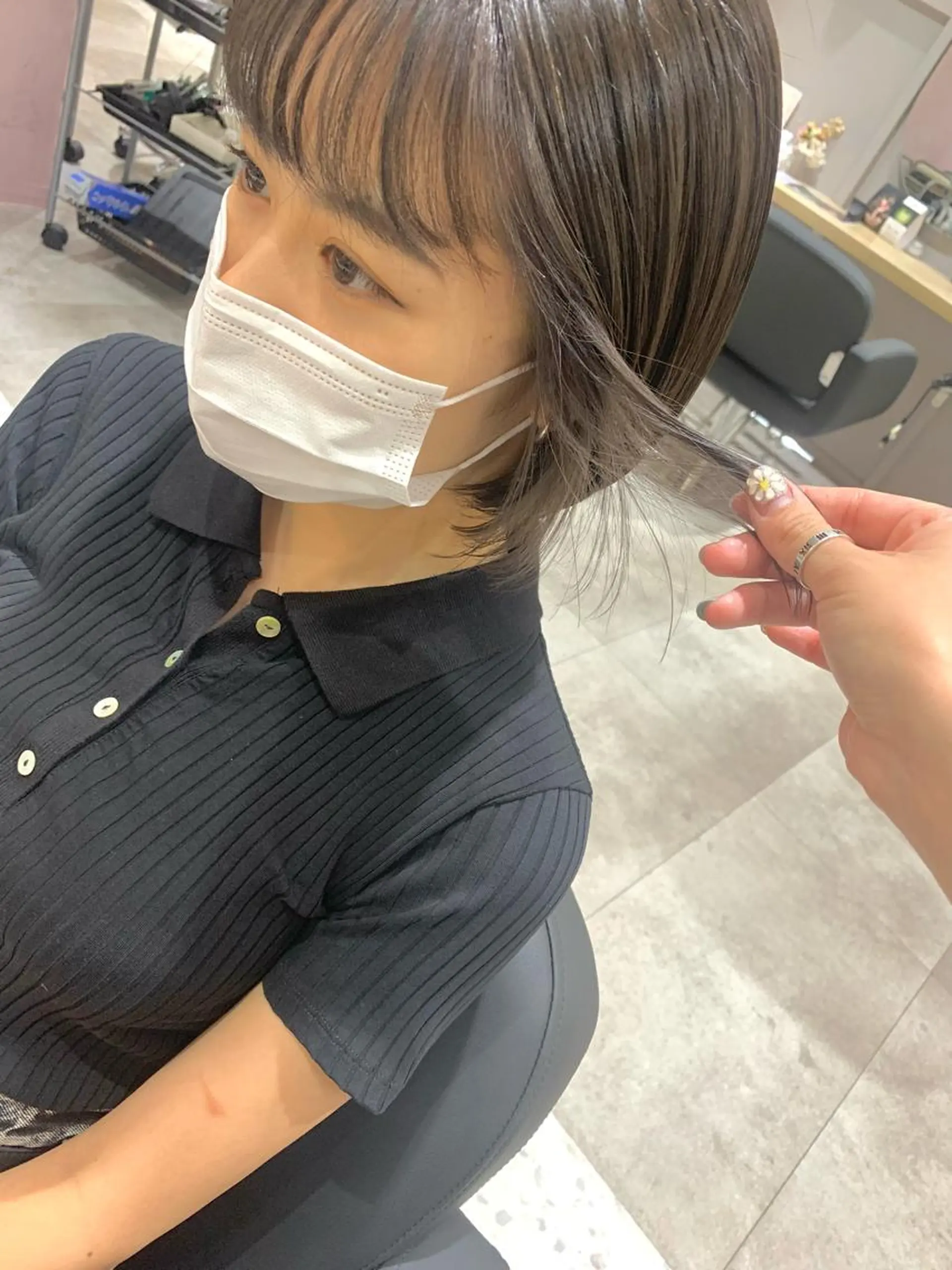 ショート カラー 🥀韓国ヘア🥀 宮津真菜のヘアスタイル