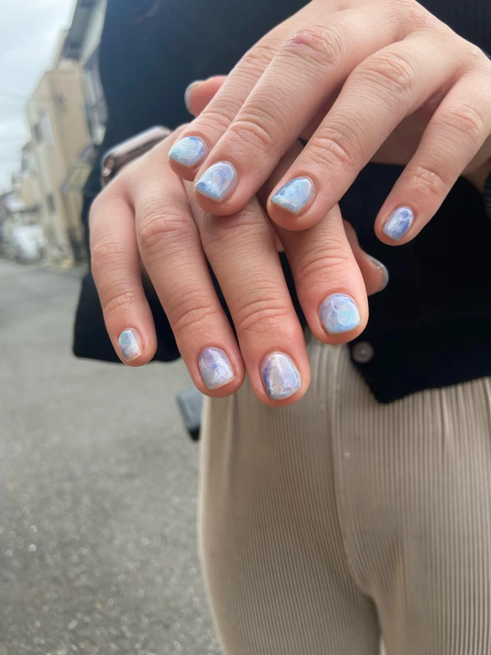 ネイル アートネイル ブルー 大理石ネイル(マーブル) ニュアンスネイル ショートネイル . unffのネイルデザイン