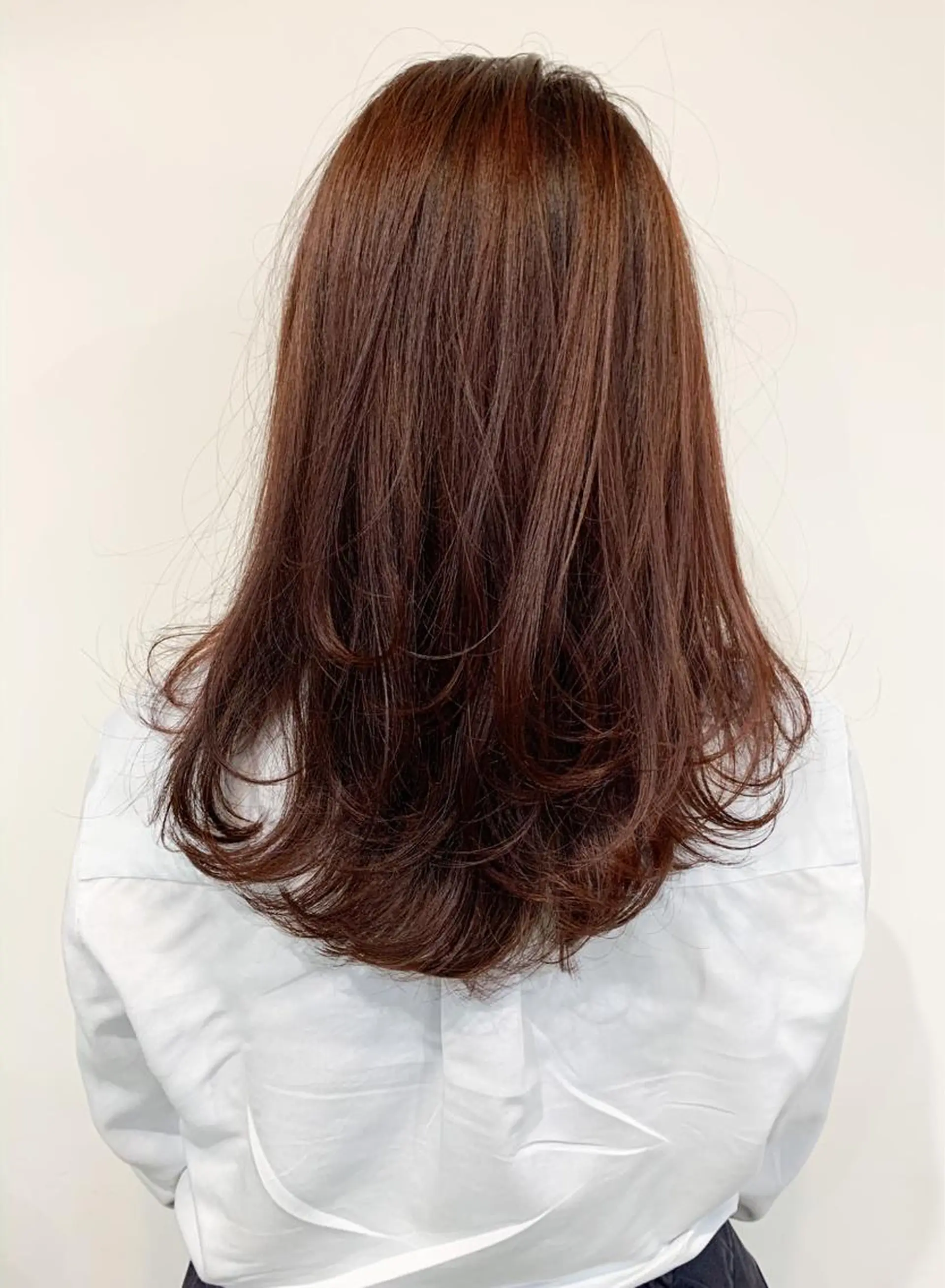 セミロング レイヤーカット 💫カットはなんでも 得意です✂️のヘアスタイル