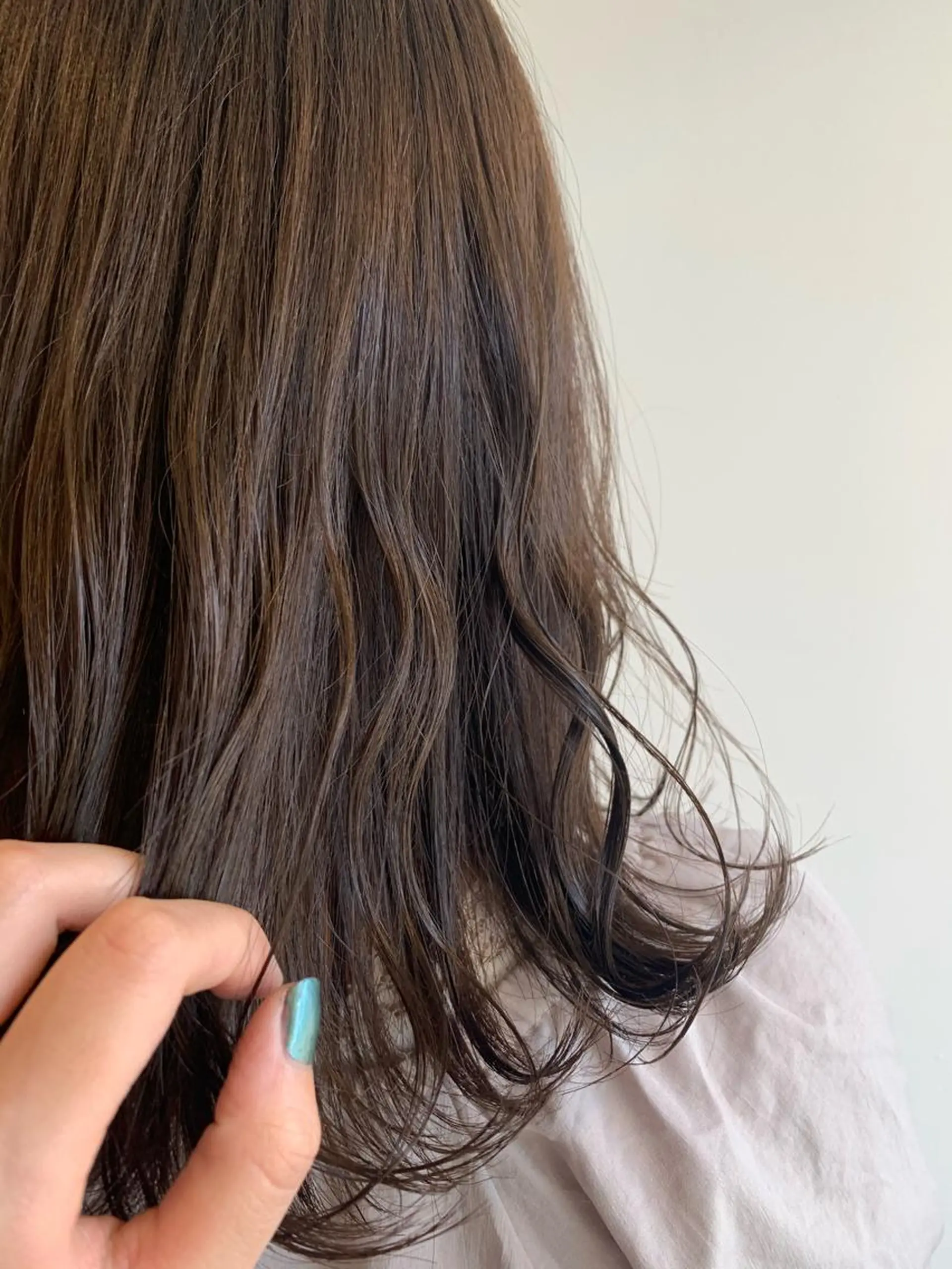 ミディアム カラー ベージュカラー ブリーチ ブリーチなしカラー gotoday shaire saron所属・miu. ボブ/透け感カラーのヘアスタイル