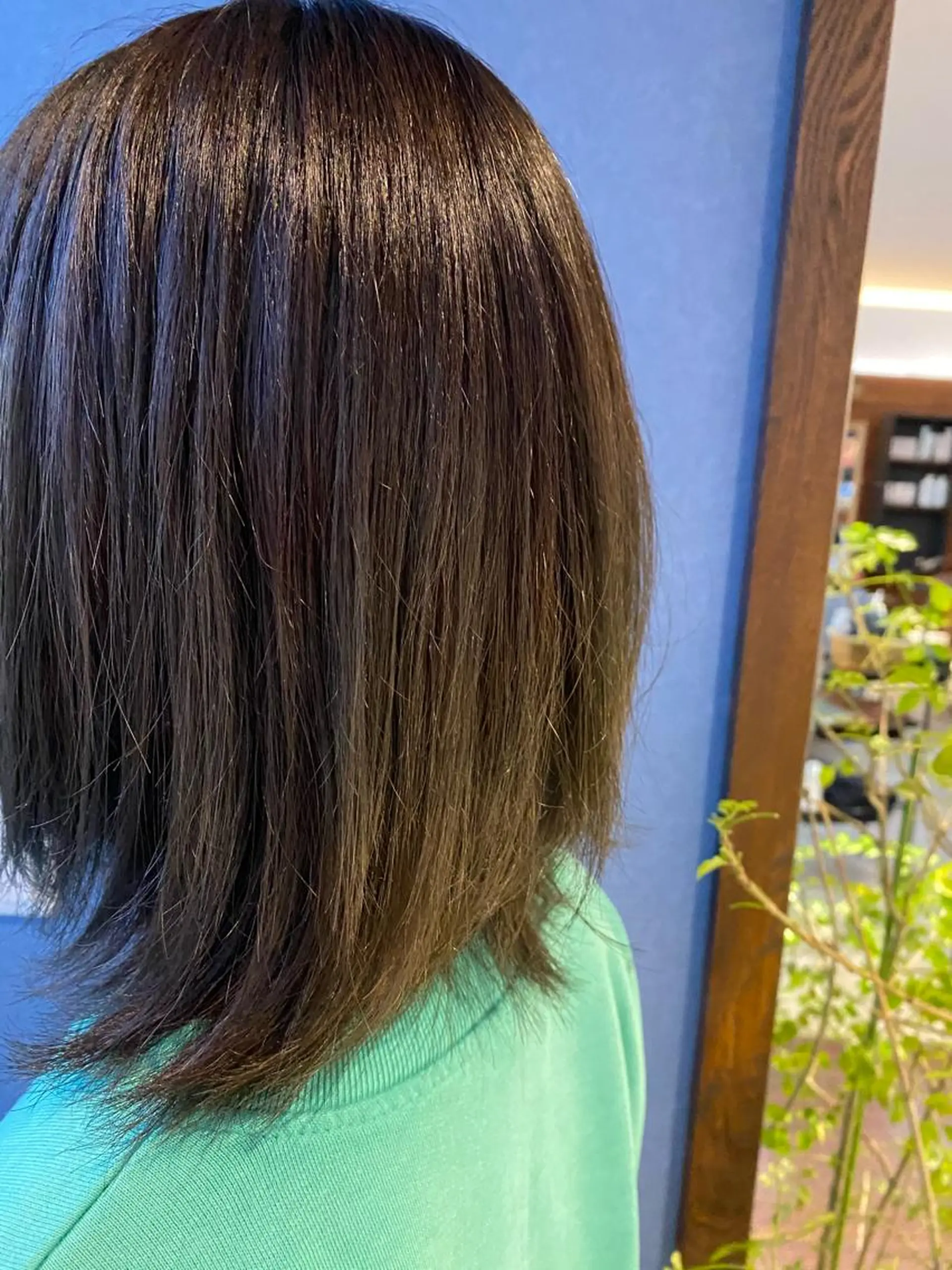 ミディアム 大内 郁のヘアスタイル