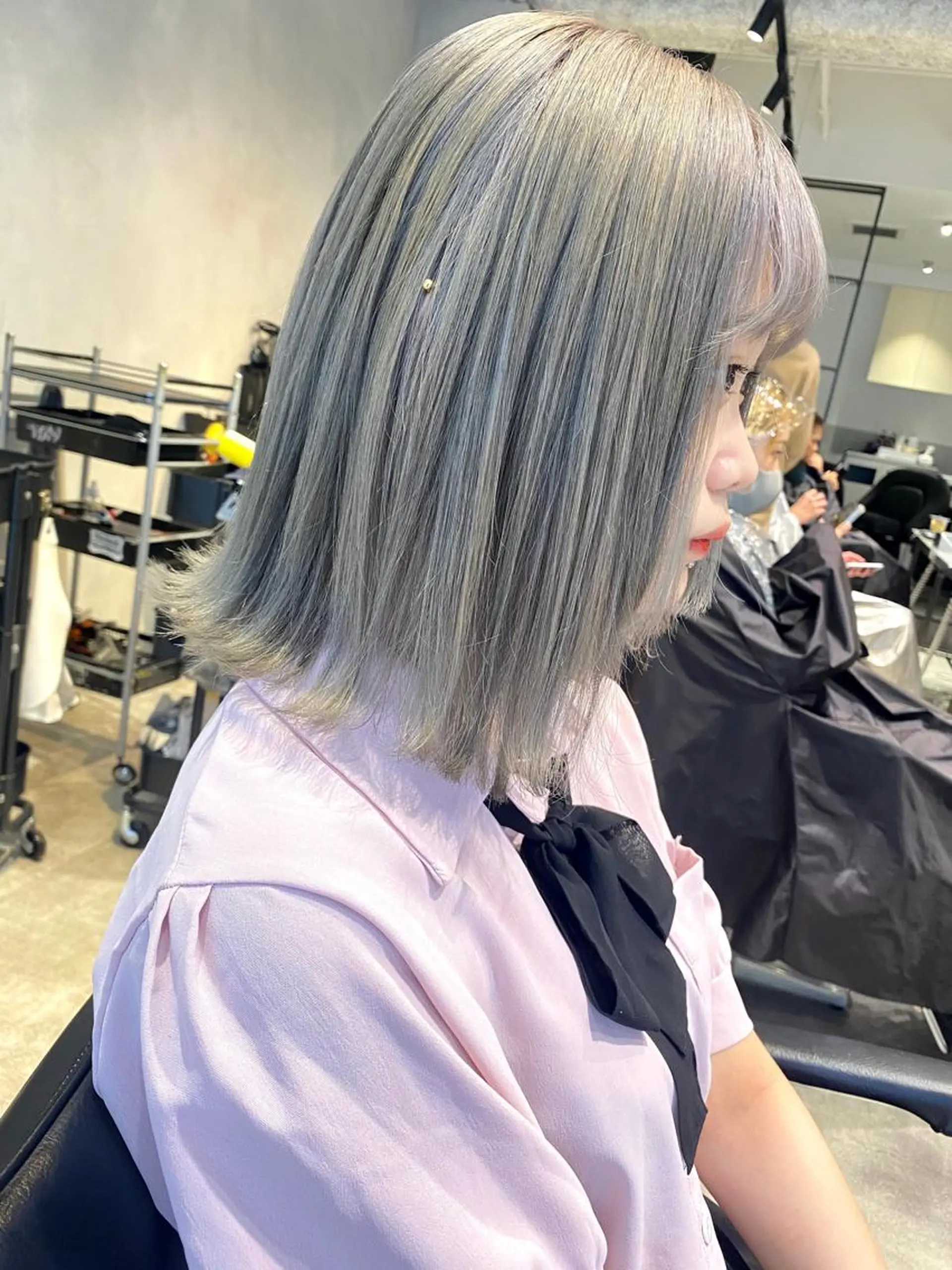 ミディアム カラー M IIのヘアスタイル