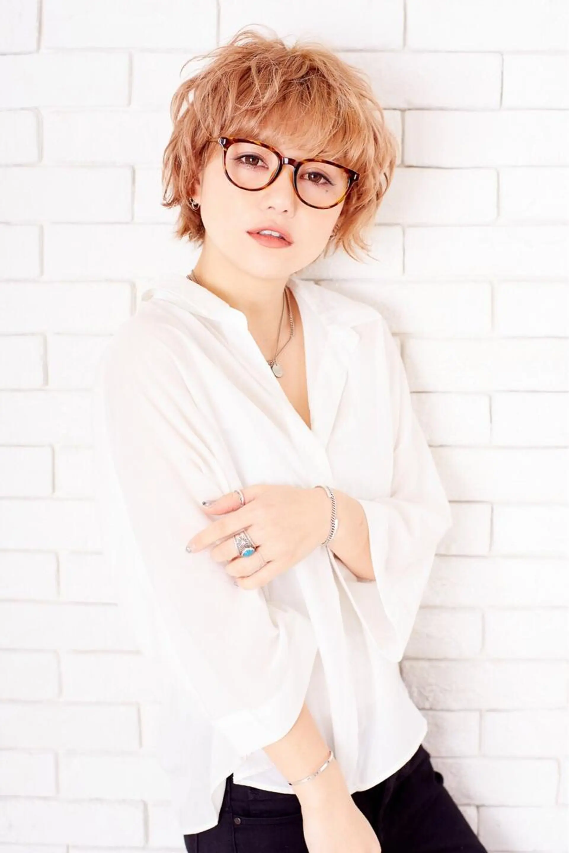 ショート カット 朝比奈 志保のヘアスタイル