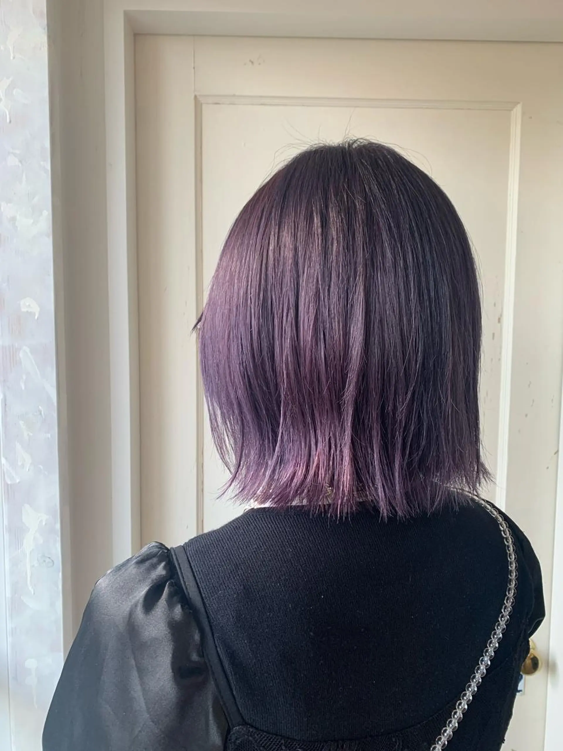 カラー コヤマ ナミのヘアスタイル