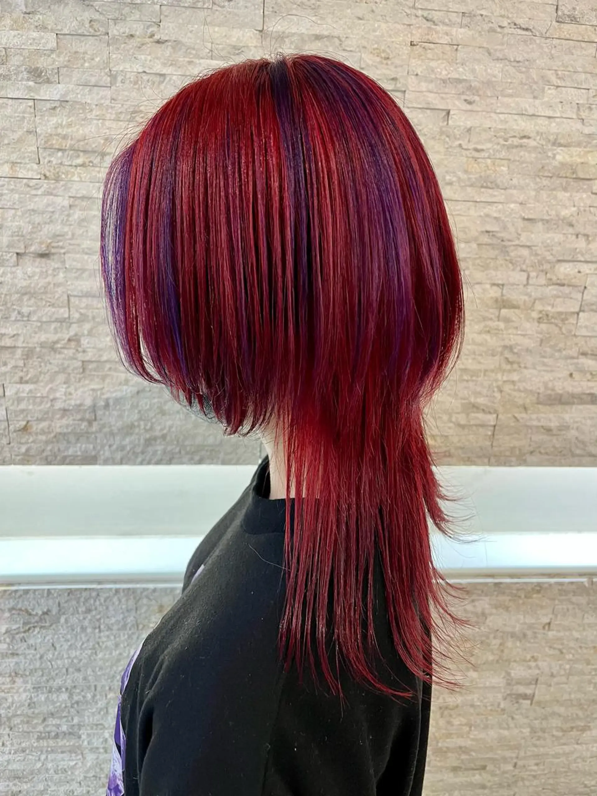 ロング カラー デザインカラー レッドカラー バイオレットカラー デザインカット カット ヘアカラー トリートメント ヘアセット 韓国/インナーカラー 🍑YUI🍑のヘアスタイル