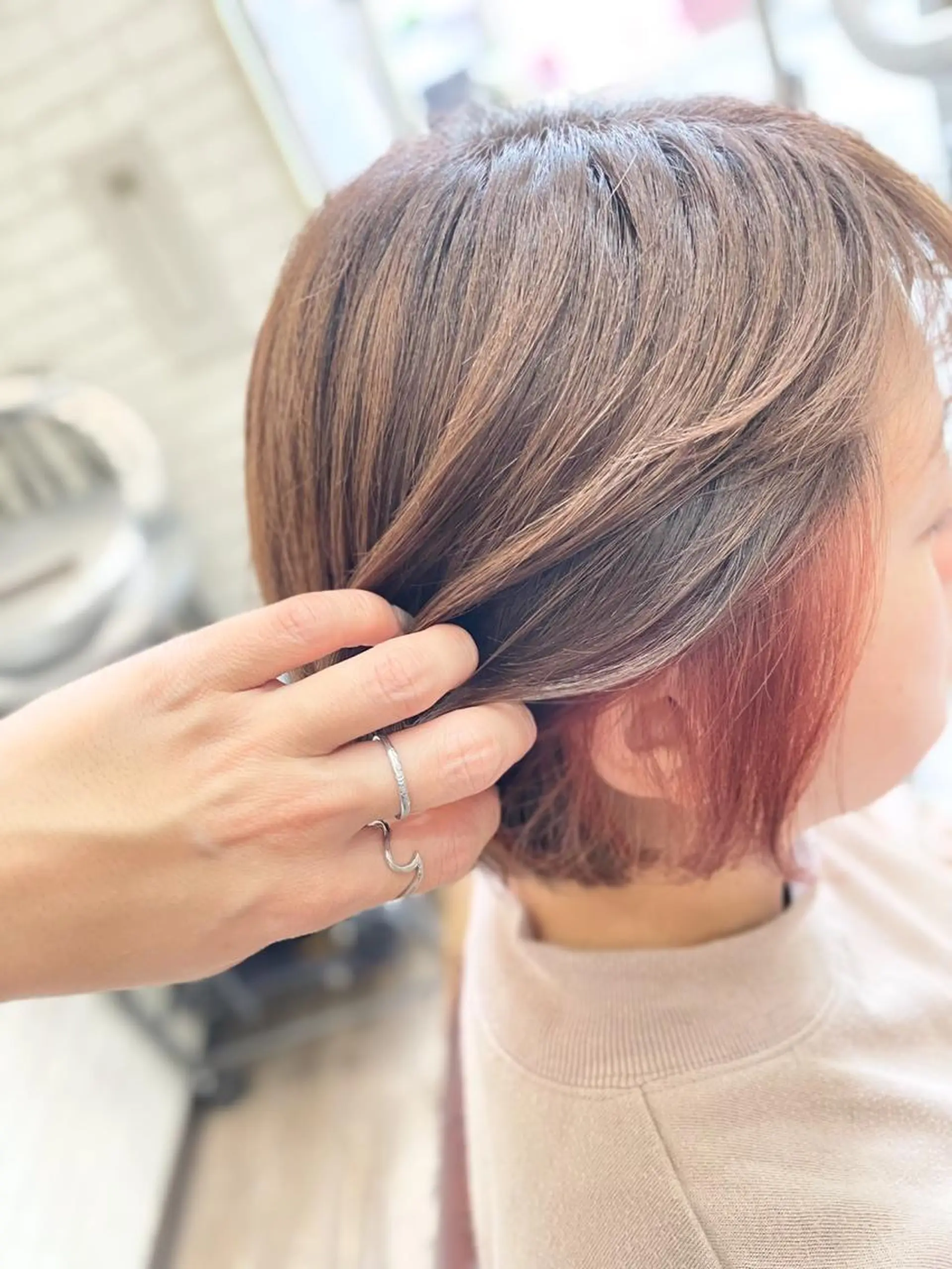 ショート カラー イヤリングカラー HAIR MAKE Avalon 橋本店所属・💎白髪染めも対応 🙆👌山本明菜のヘアスタイル