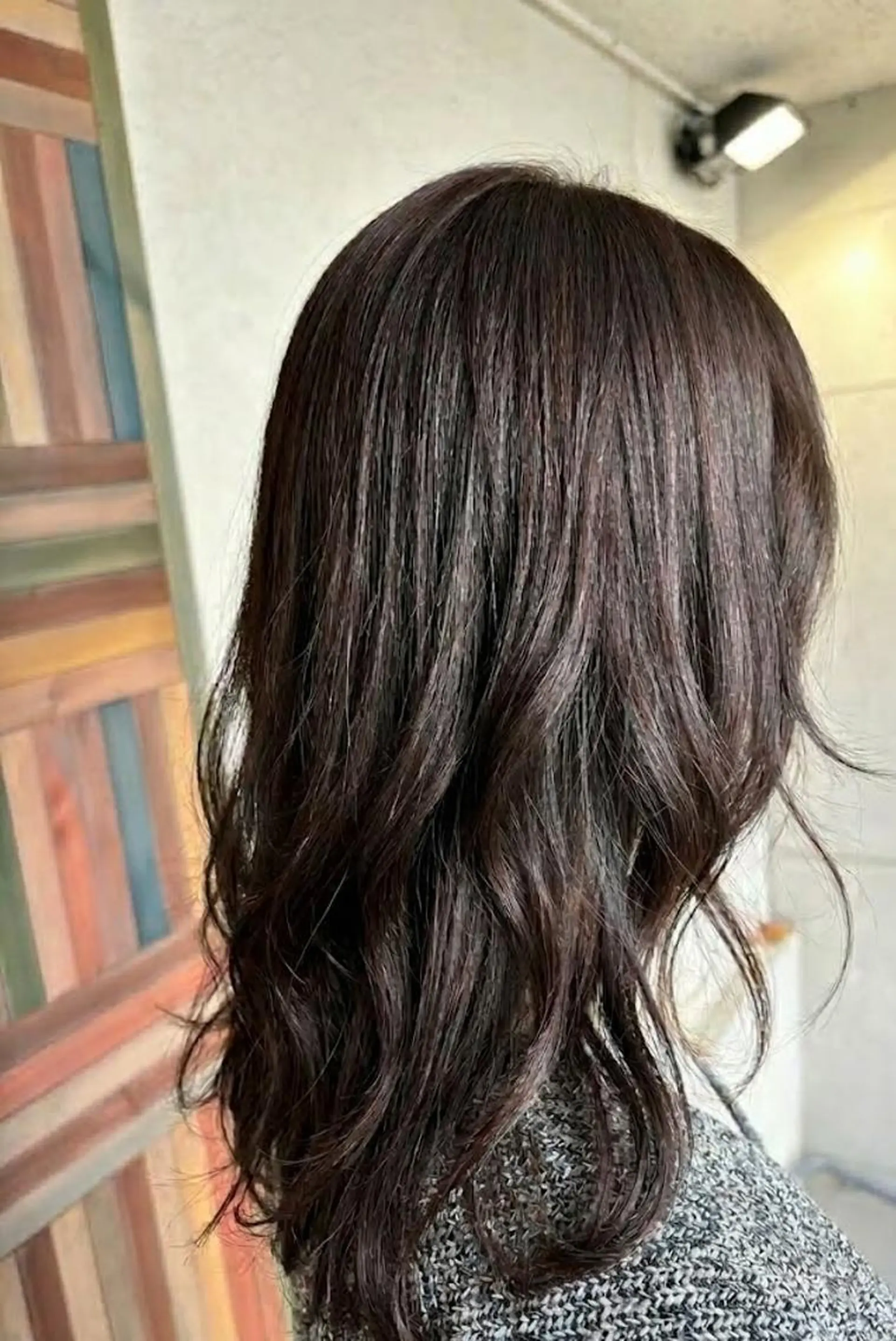 セミロング カラー ブリーチ ブラウンカラー ショコラブラウン 透明感カラー ブリーチなしカラー カット ヘアカラー トリートメント flencia 丸 和博｜カットのヘアスタイル