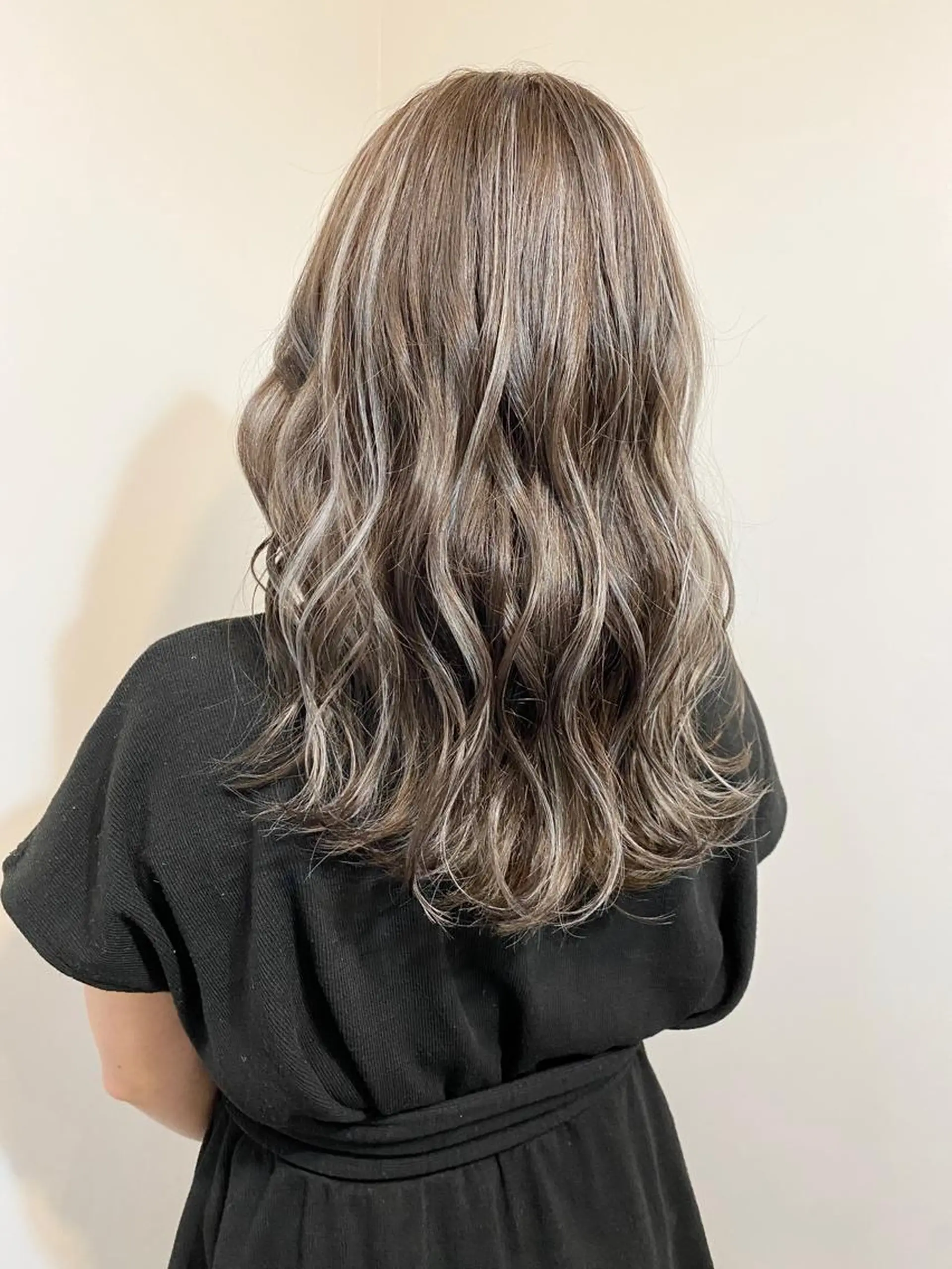 セミロング ブリーチ毛対応酸性 ストレート🌈サキのヘアスタイル