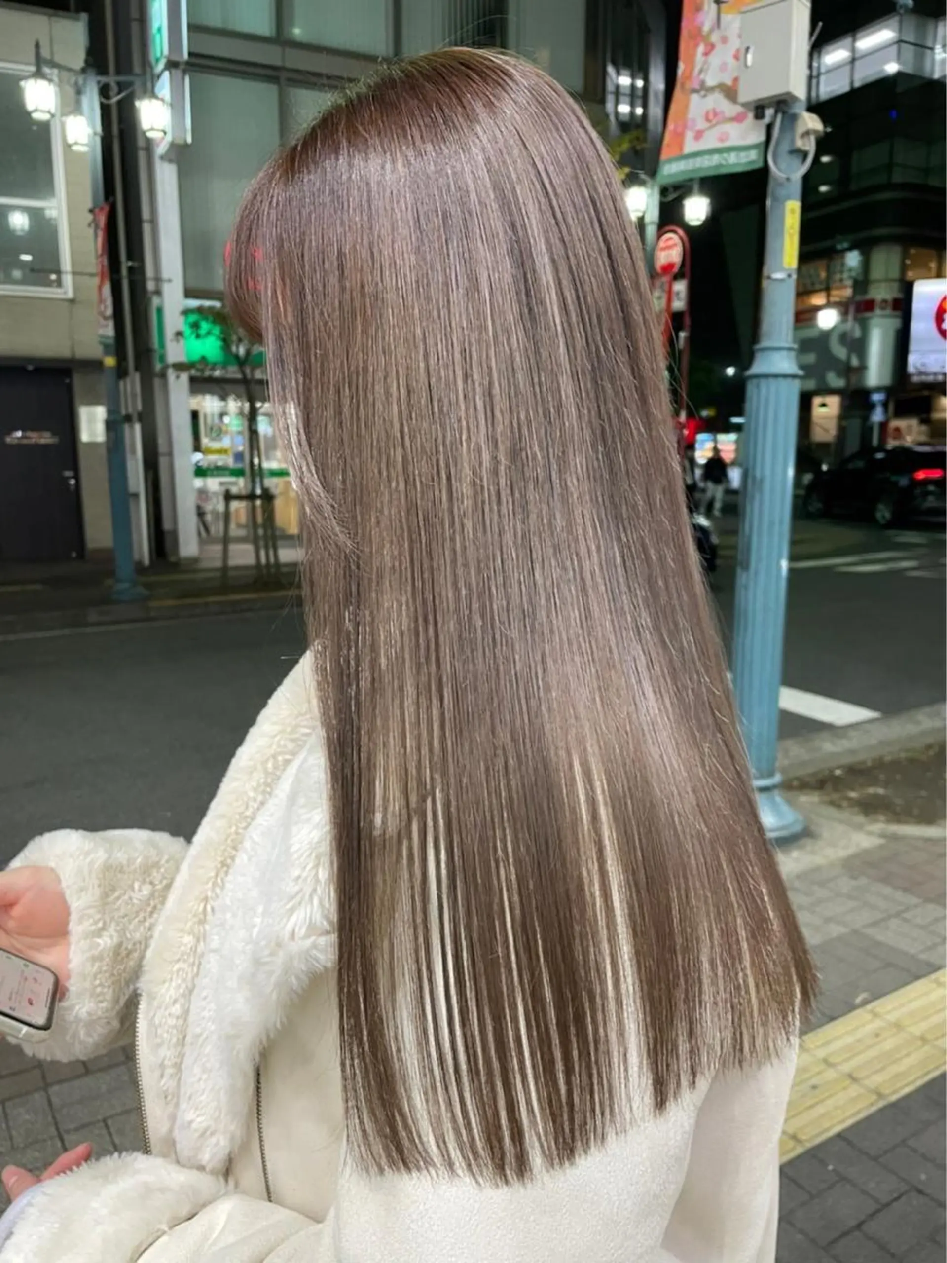ロング カラー ベージュカラー ブラウンカラー ブラウンベージュ ミルクティーベージュ カット ヘアカラー メンズ/艶髪/カラー サクラ🌸のヘアスタイル