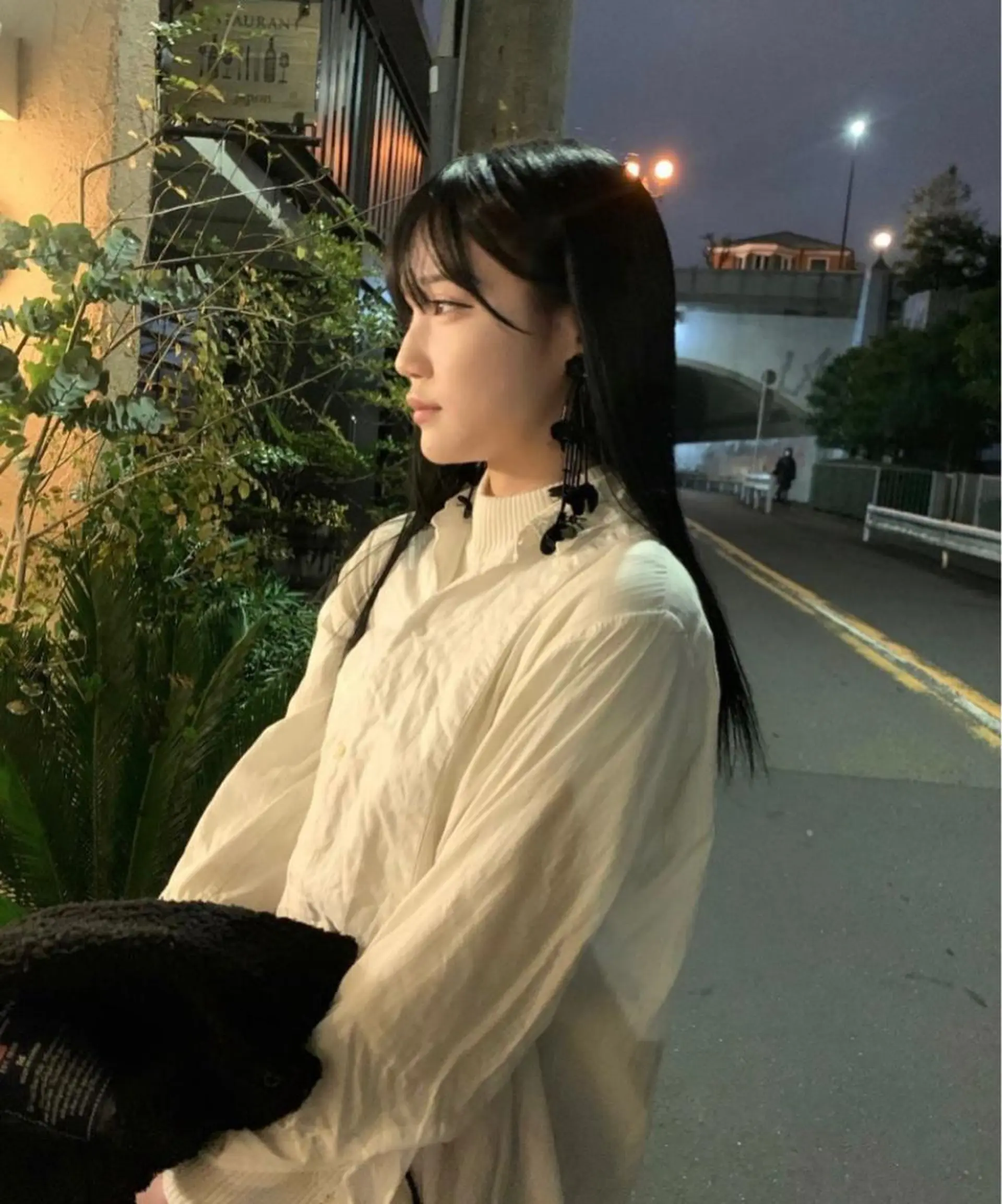 ロング カラー バレイヤージュ ブリーチ ケアブリーチ デザインカラー ダブルカラー カット ヘアカラー トリートメント ヘアセット スパイラルパーマ 🌐hina⭐️のヘアスタイル