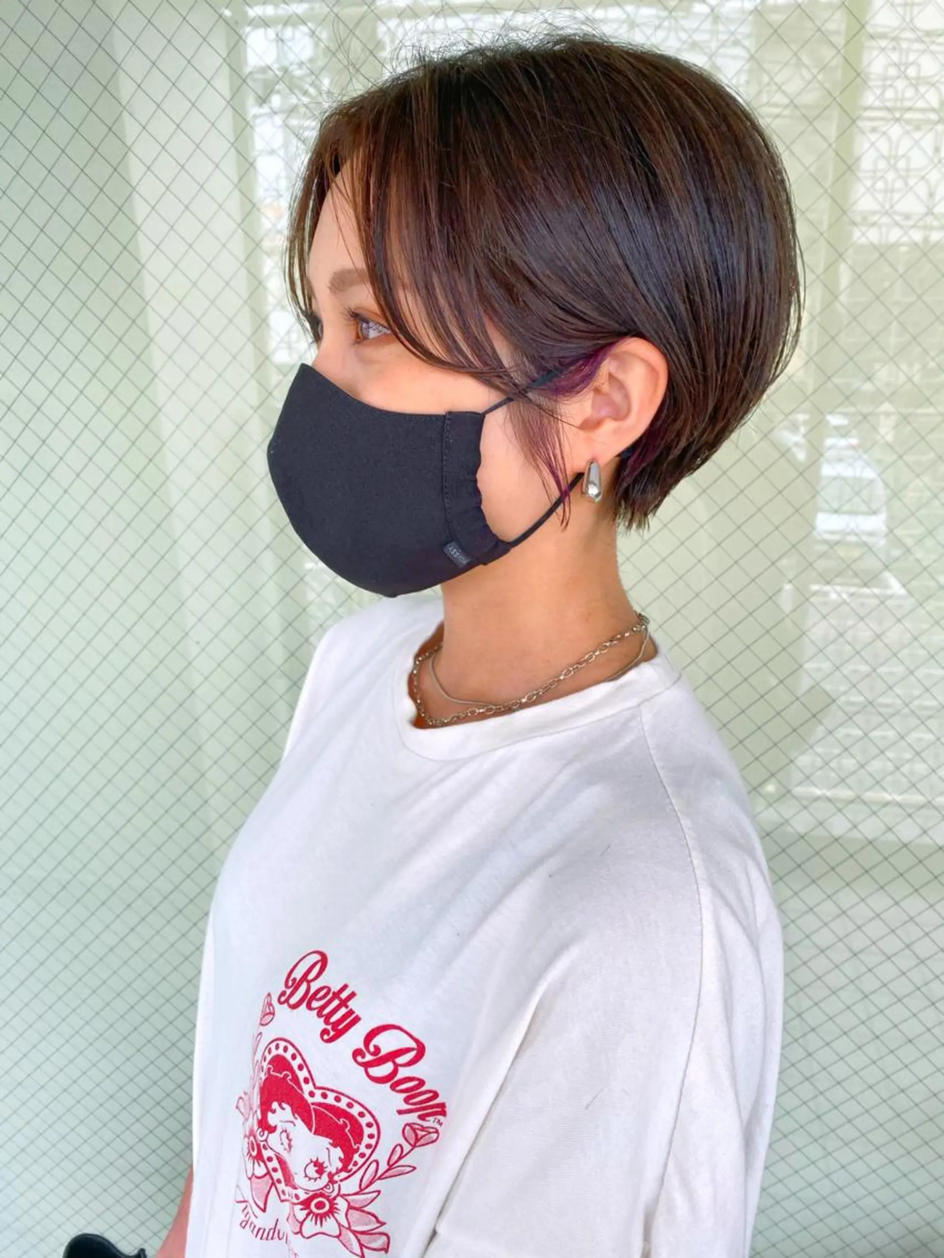 ショート カット ヘアカラー トリートメント 進 詩織のヘアスタイル