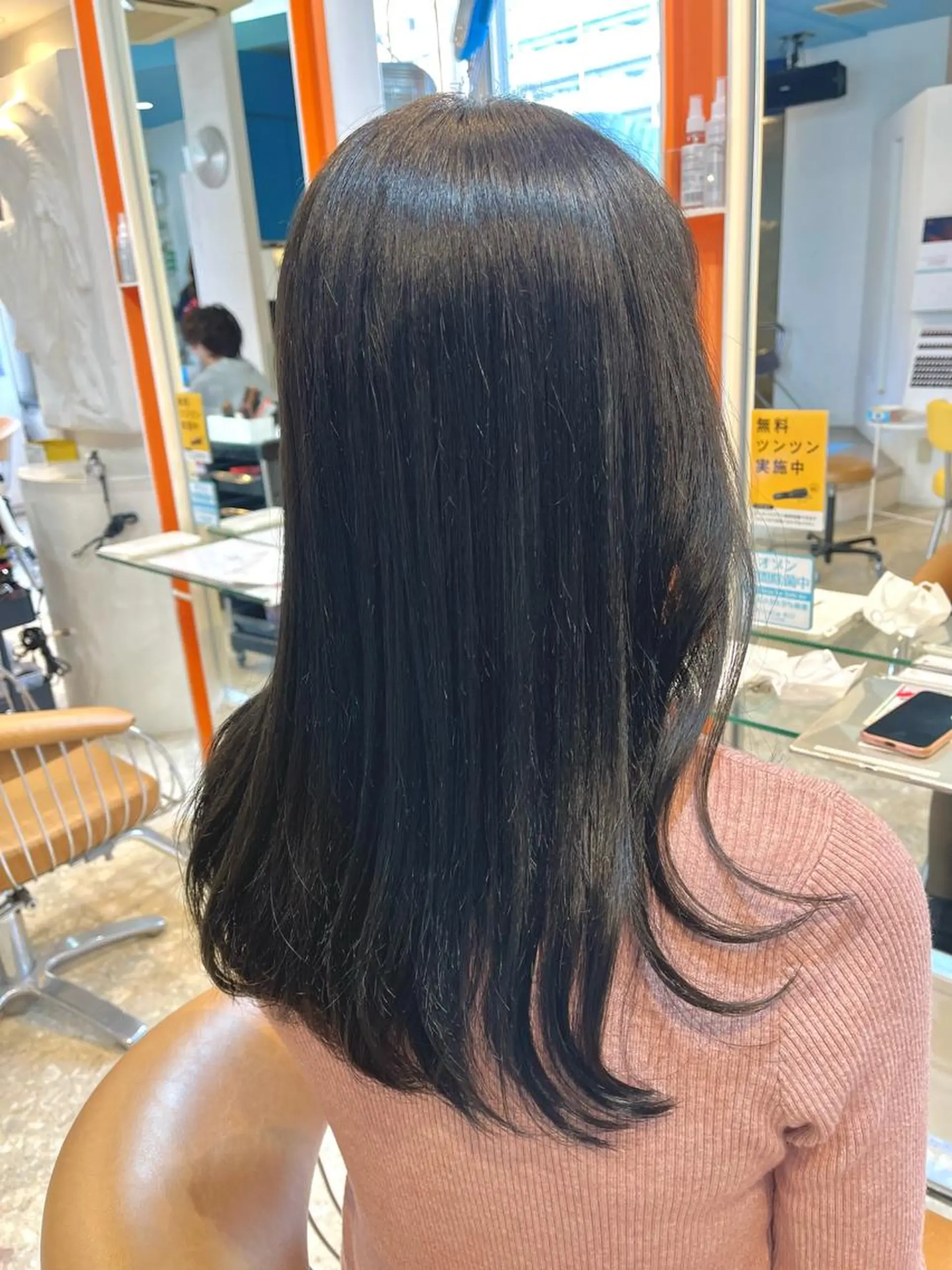 ミディアム カラー カット ヘアカラー 縮毛矯正 うしだ かおるのヘアスタイル