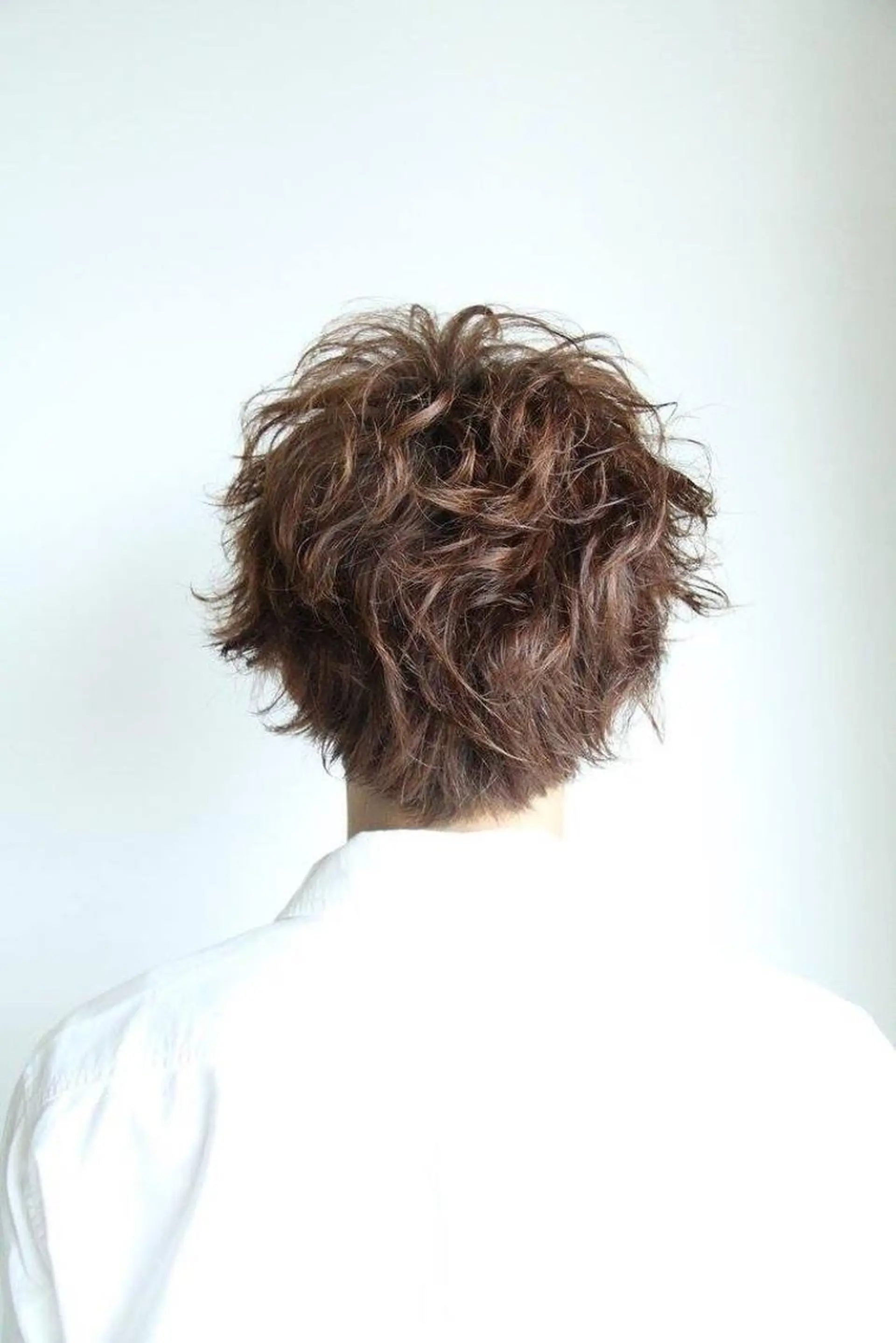 ショート メンズ 🩵盛れる韓国ヘア 🩵うるつやカラーのヘアスタイル