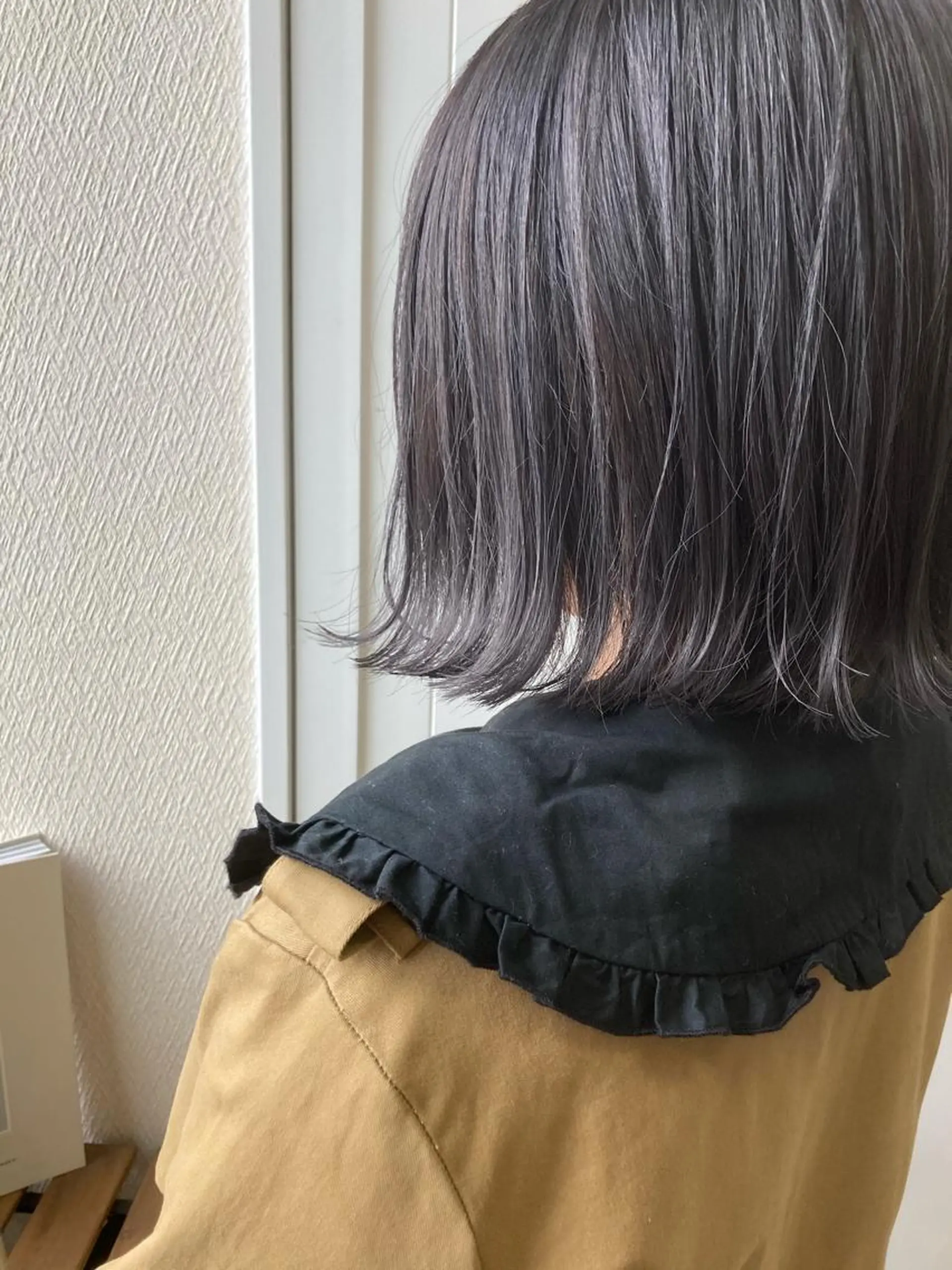 ミディアム カラー ブリーチ ラベンダーカラー ラベンダーグレー 小木曽智美 /ボブ/ショートのヘアスタイル