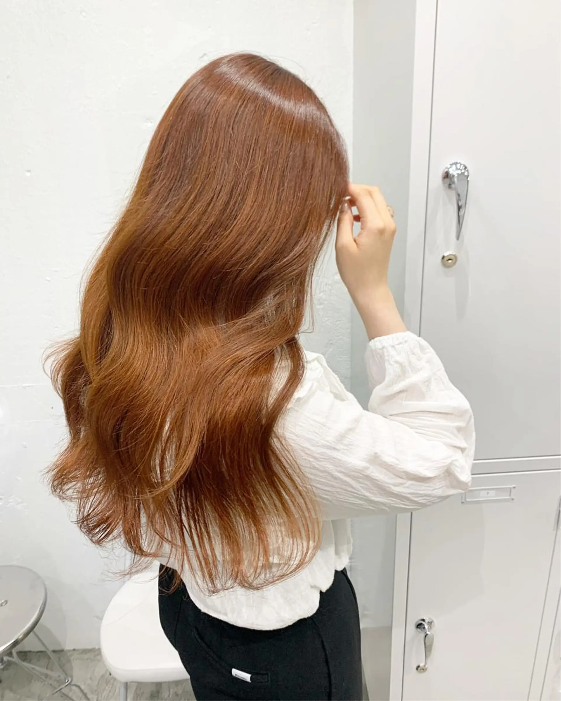 ロング カラー ヘアアレンジ SALOWIN原宿ash店所属・憧れの艶ハイトーンへ 🐈サイサキのヘアスタイル