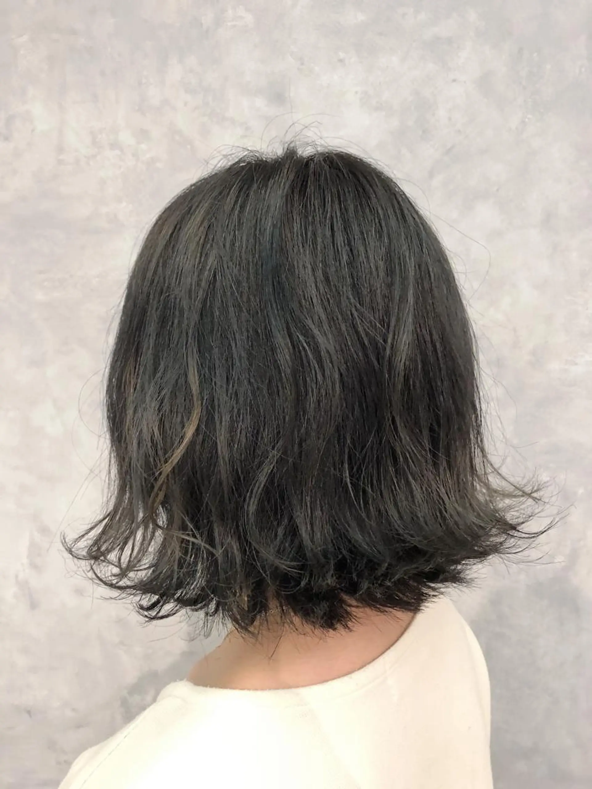 ミディアム アッシュ アッシュブラック 清水 彬允のヘアスタイル