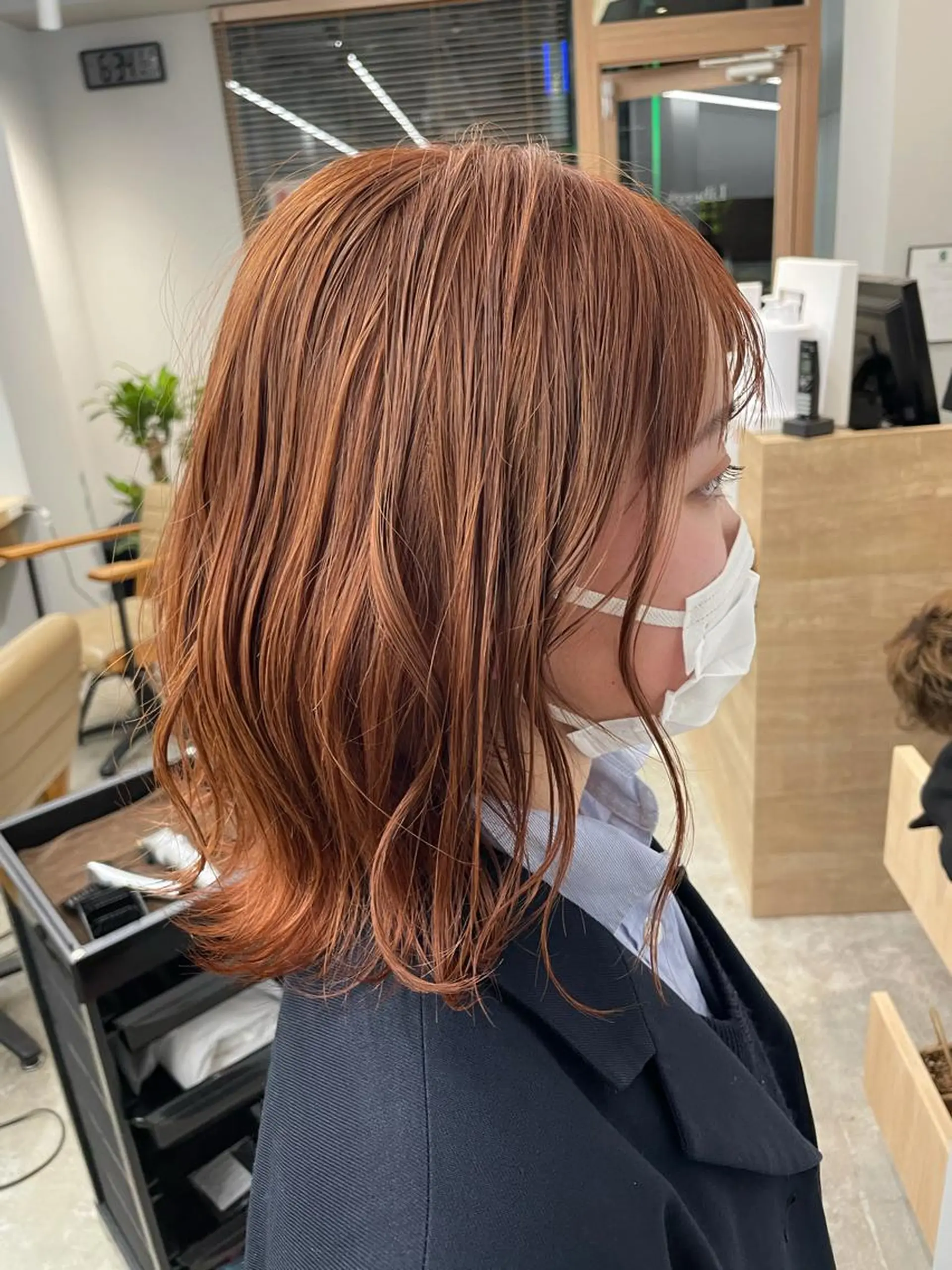 ミディアム SAEKI【ior 】北千住店ブリーチのヘアスタイル